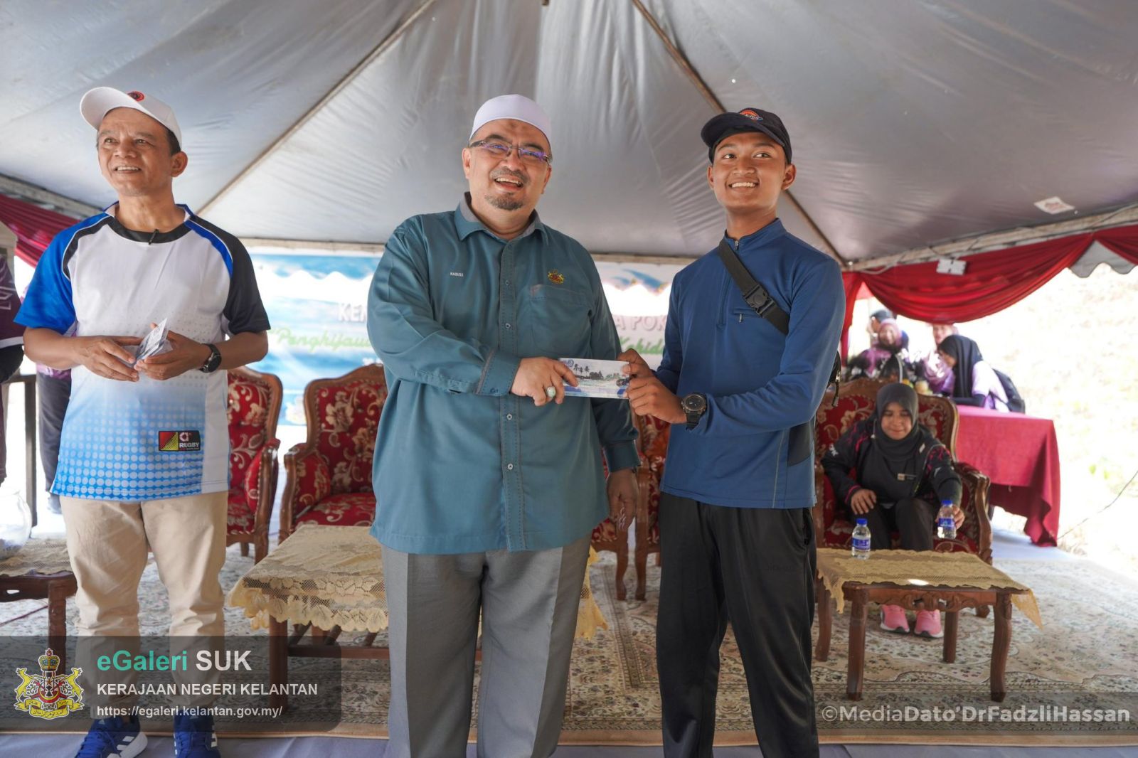 program-local-agenda-21-la21-kempen-penanaman-100-juta-pokok-penghijauan-malaysia-pokok-kita-kehidupan-kita-serta-merasmikan-view-point-hutan-simpan-kekal-hsk-chabang-tongkat-12.jpg