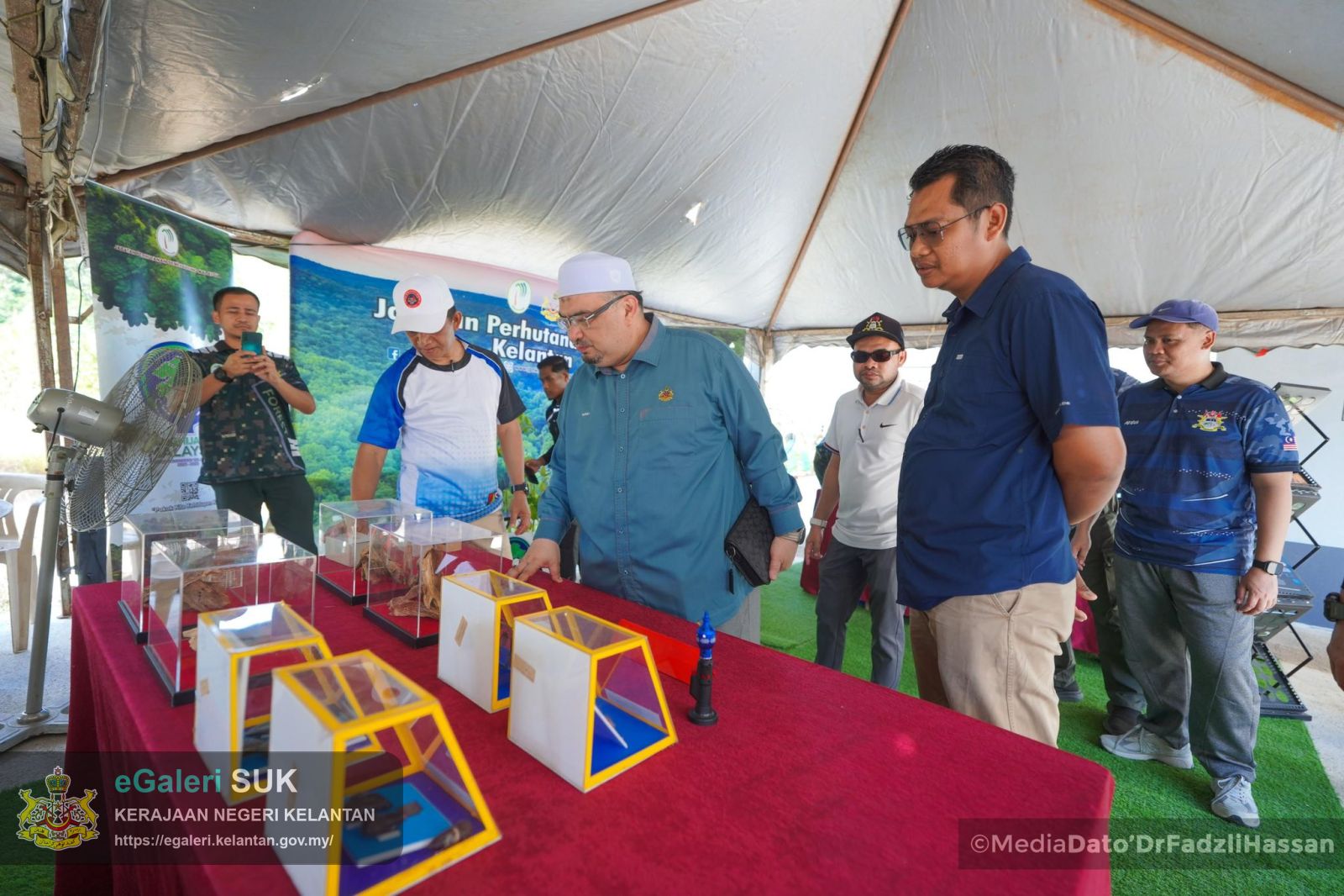 program-local-agenda-21-la21-kempen-penanaman-100-juta-pokok-penghijauan-malaysia-pokok-kita-kehidupan-kita-serta-merasmikan-view-point-hutan-simpan-kekal-hsk-chabang-tongkat-15.jpg