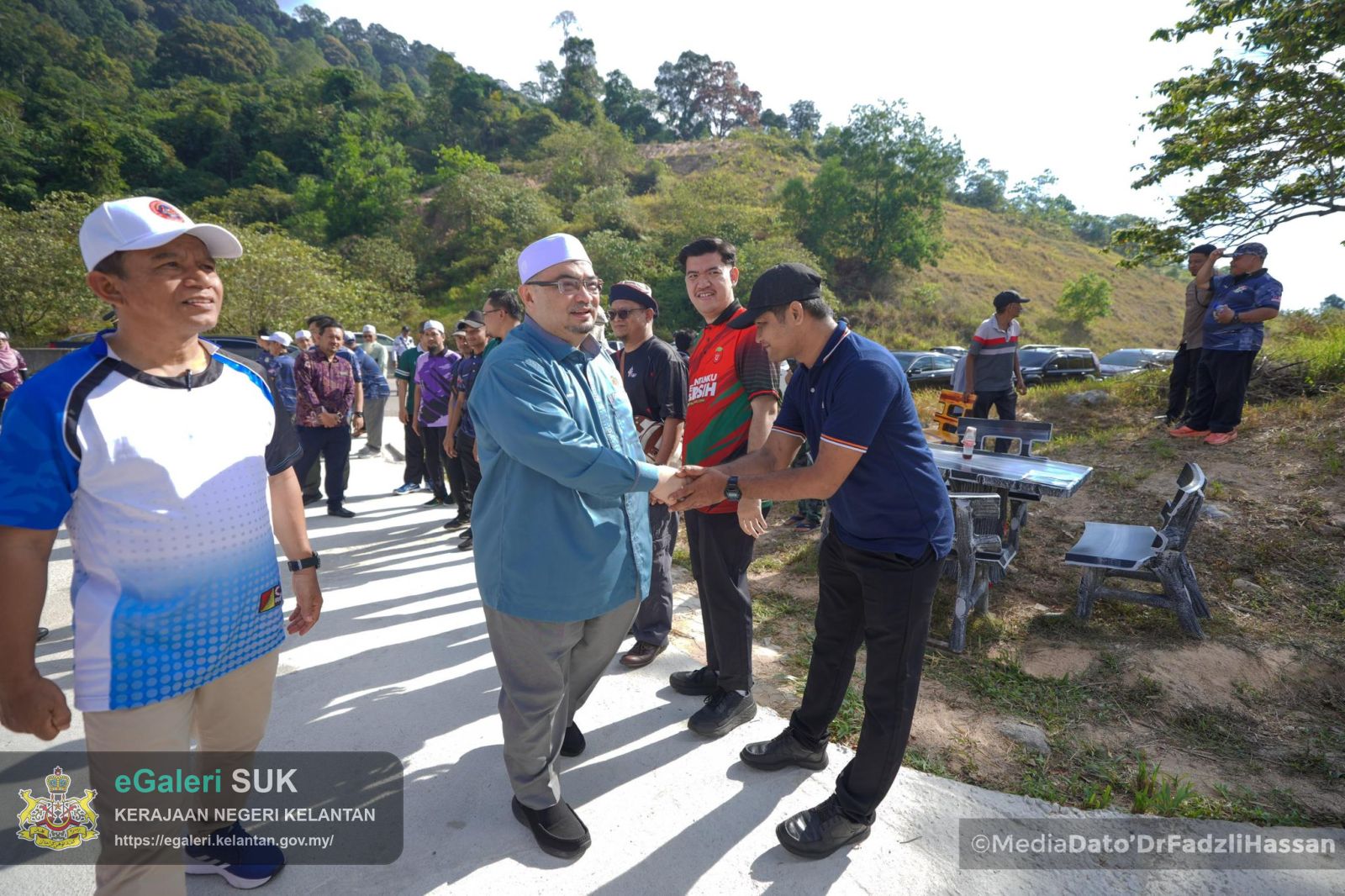 program-local-agenda-21-la21-kempen-penanaman-100-juta-pokok-penghijauan-malaysia-pokok-kita-kehidupan-kita-serta-merasmikan-view-point-hutan-simpan-kekal-hsk-chabang-tongkat-3.jpg
