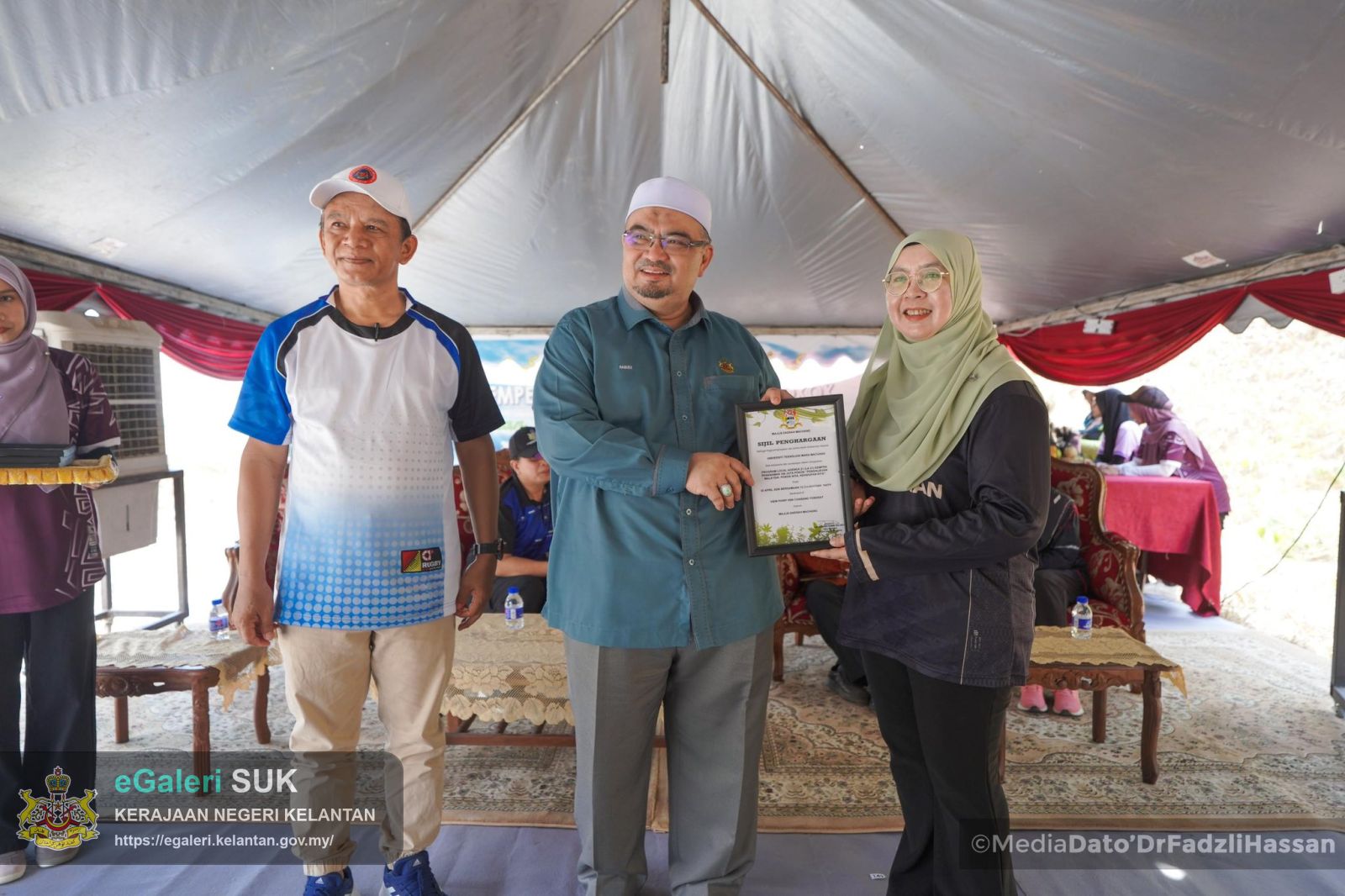 program-local-agenda-21-la21-kempen-penanaman-100-juta-pokok-penghijauan-malaysia-pokok-kita-kehidupan-kita-serta-merasmikan-view-point-hutan-simpan-kekal-hsk-chabang-tongkat-6.jpg