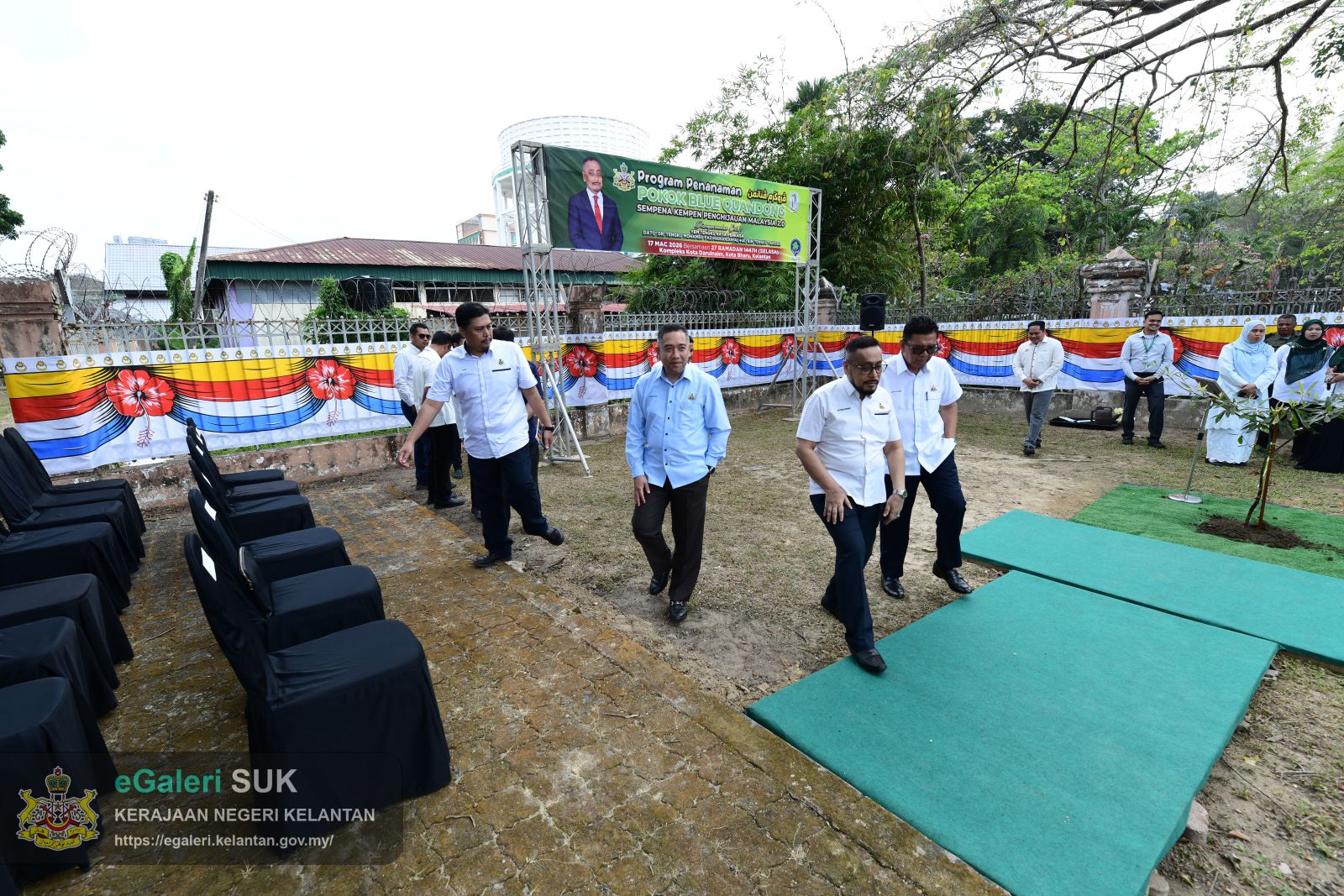 program-penanaman-pokok-blue-quandong-42.JPG