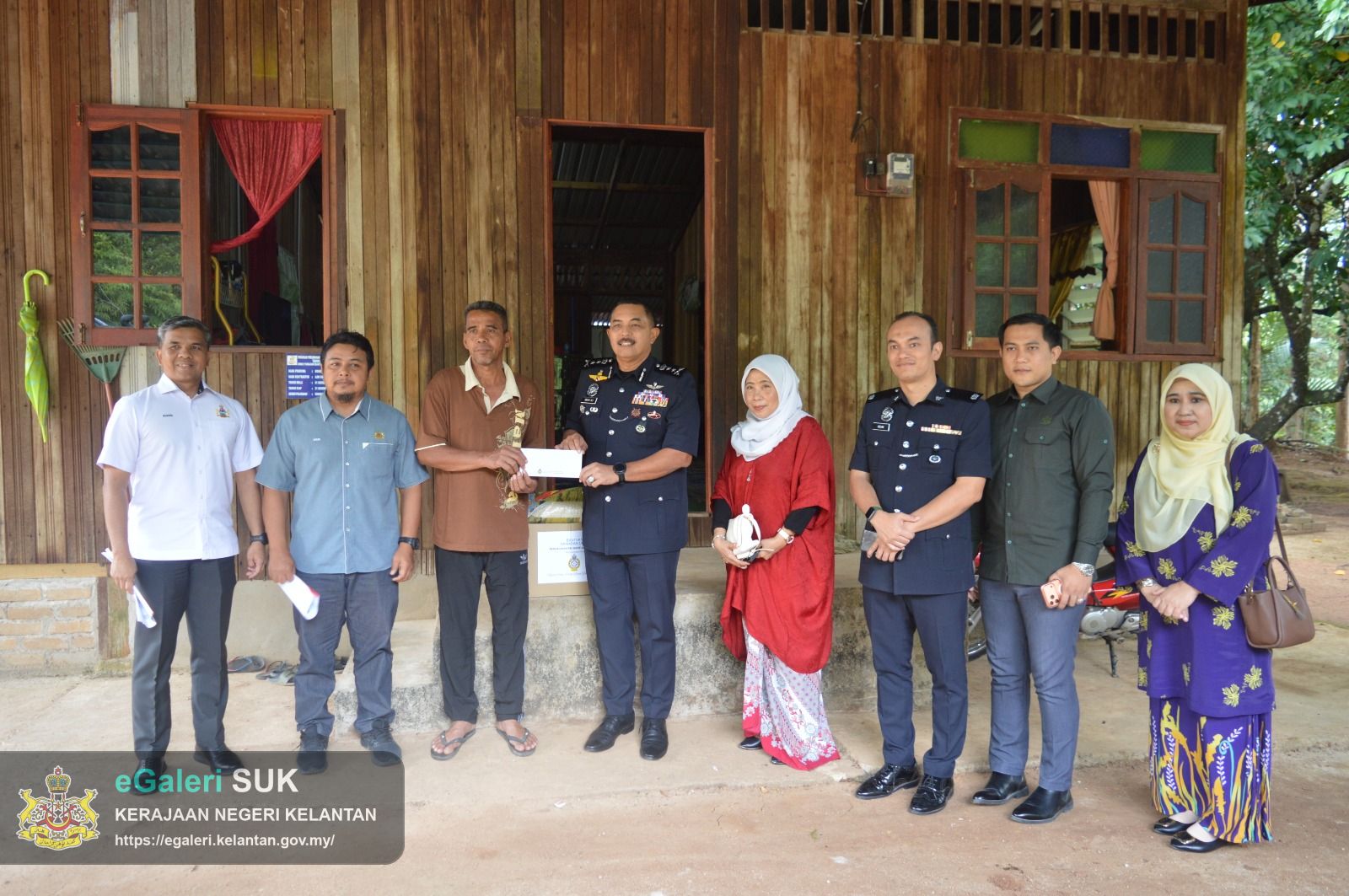 program-penyerahan-bantuan-majlis-orangorang-besar-diraja-kelantan-mob-tahun-1447h2026m-28.jpeg