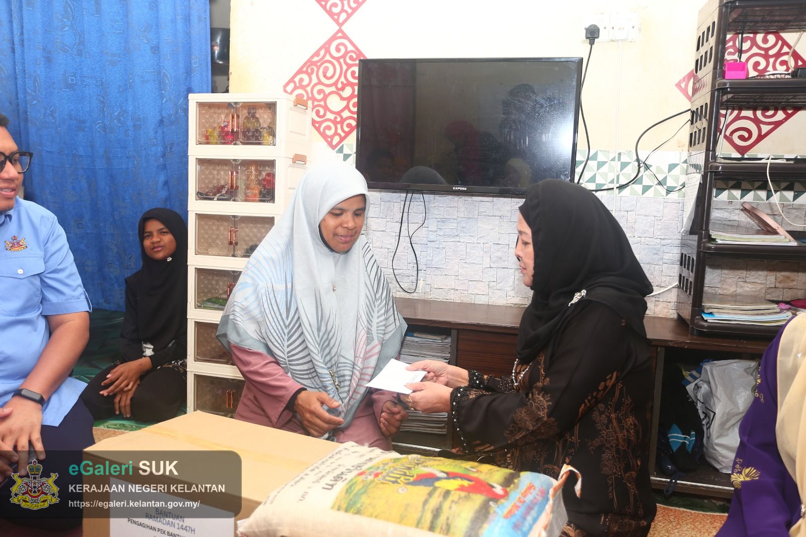 program-penyerahan-bantuan-majlis-orangorang-besar-diraja-kelantan-mob-tahun-1447h2026m-6.jpeg