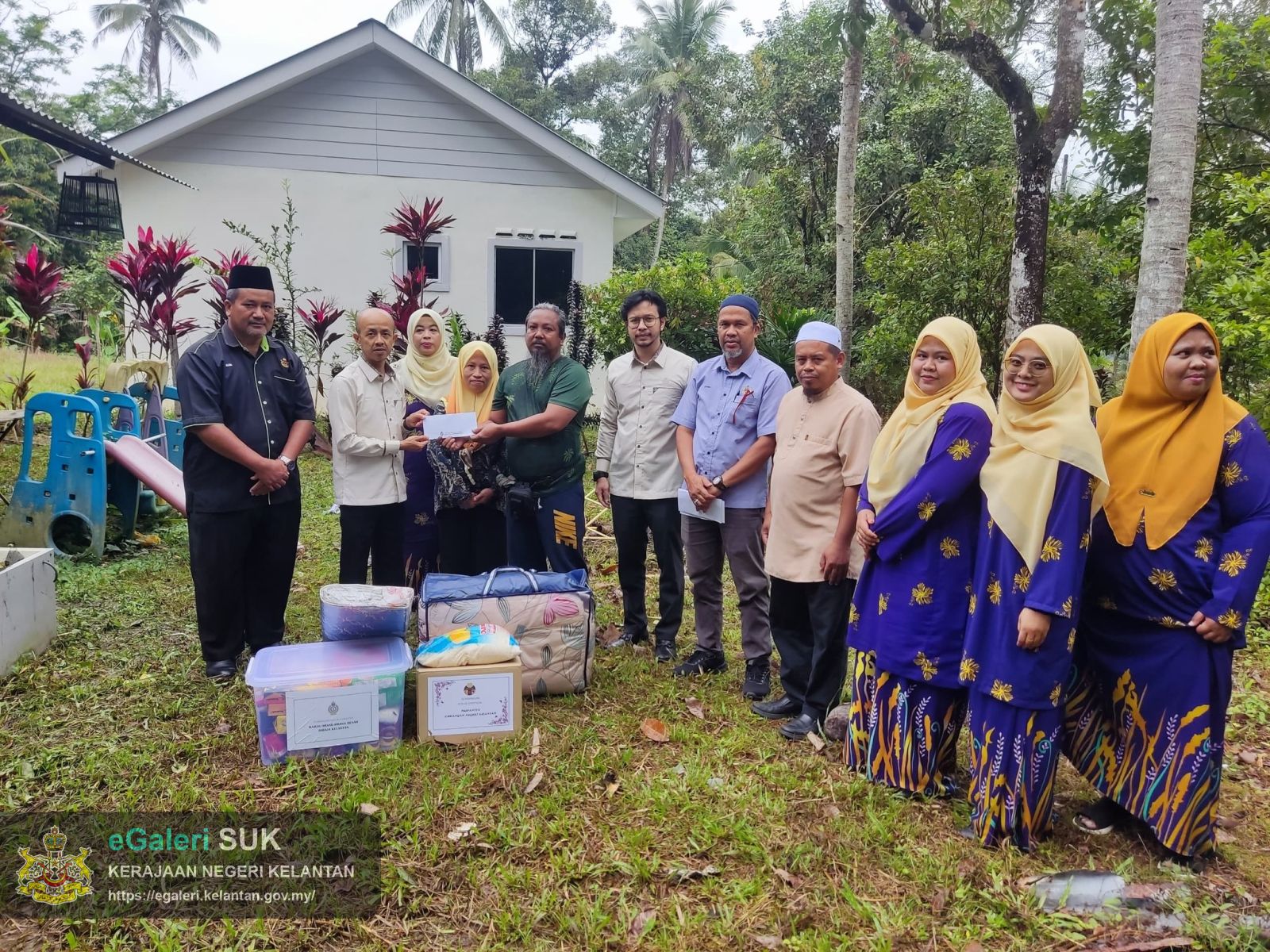 program-penyerahan-bantuan-ramadhan-majlis-orangorang-besar-diraja-kelantan-mob-dan-puspanita-cawangan-negeri-kelantan-di-jajahan-jeli-tahun-1447h2026m-16.jpg