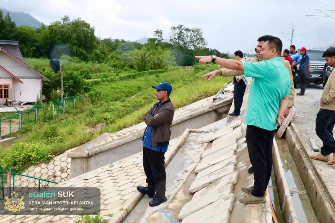 tinjauan-kawasan-banjir-berkaitan-projek-ecrl-di-bukit-abal-13.jpg