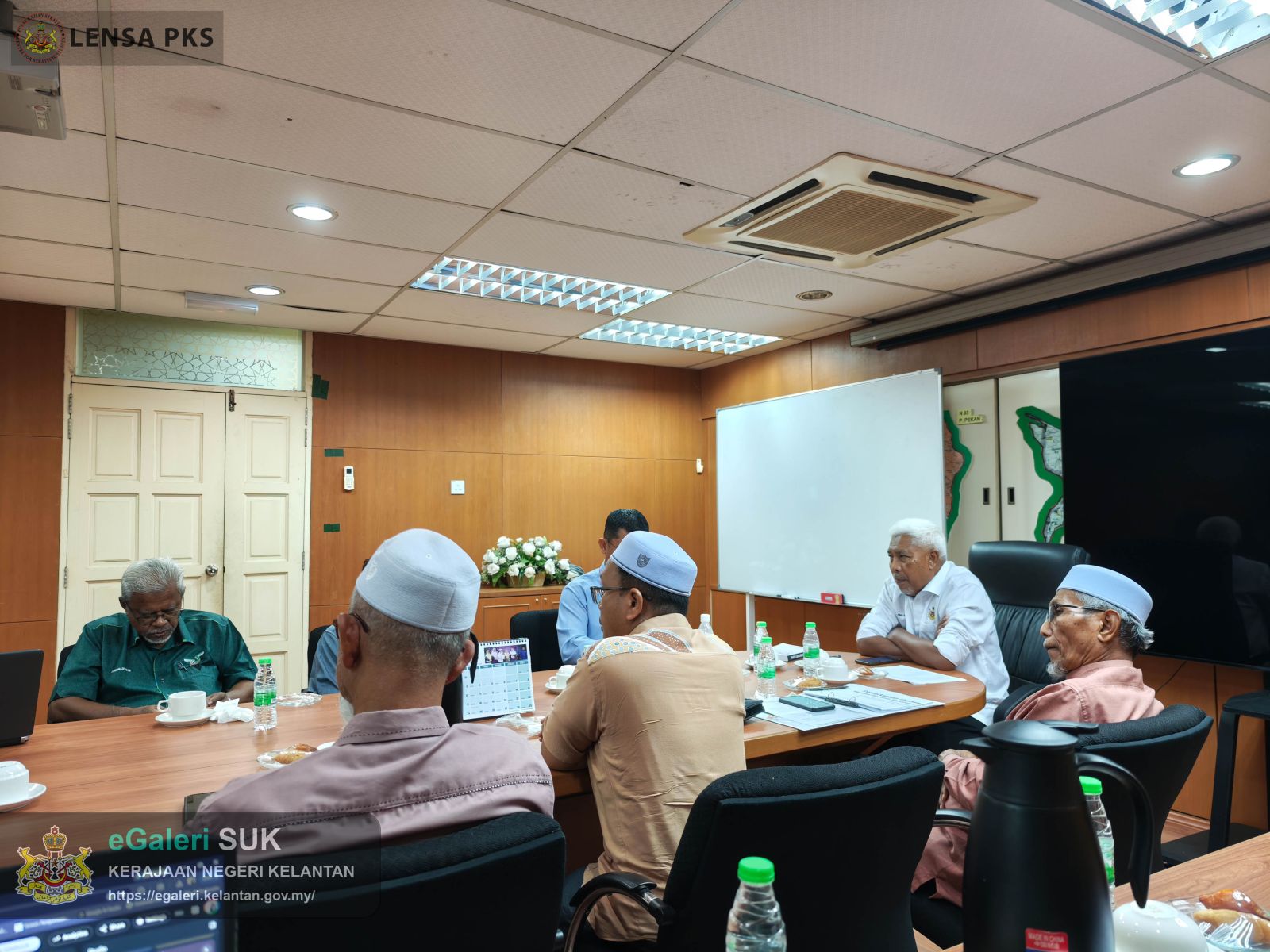 sidang-meja-bulat-pembangunan-usahawan-dan-koperasi-negeri-kelantan-rtd-40-2.jpg