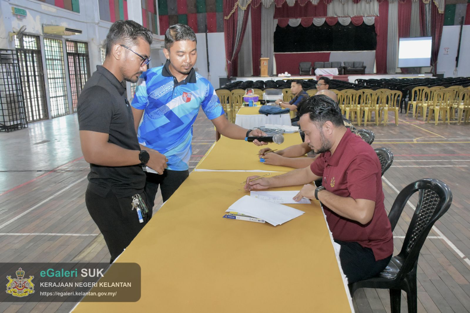 simulasi-pengundian-bagi-kerjakerja-penyelenggaraan-jalan-marris-pejabat-tanah-dan-jajahan-pasir-puteh-13.JPG