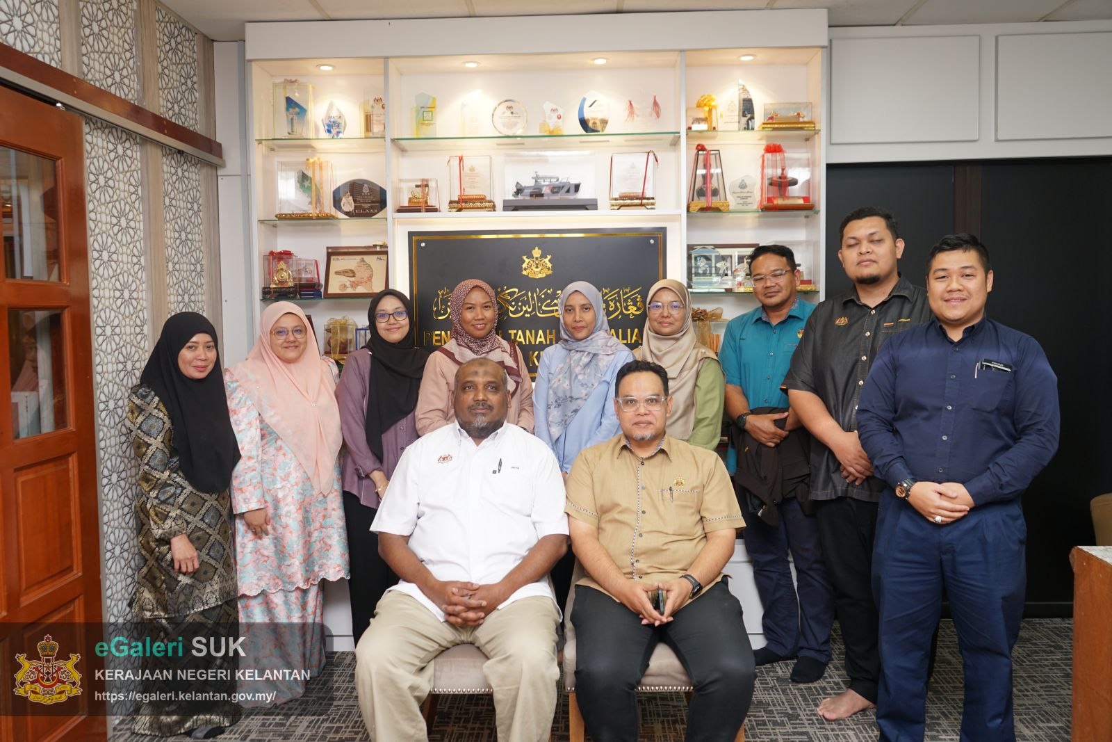 lawatan-benchmarking-sempena-kajian-benchmarking-ssr-pentadbiran-tanah-2025-di-ptg-kelantan-10.JPG