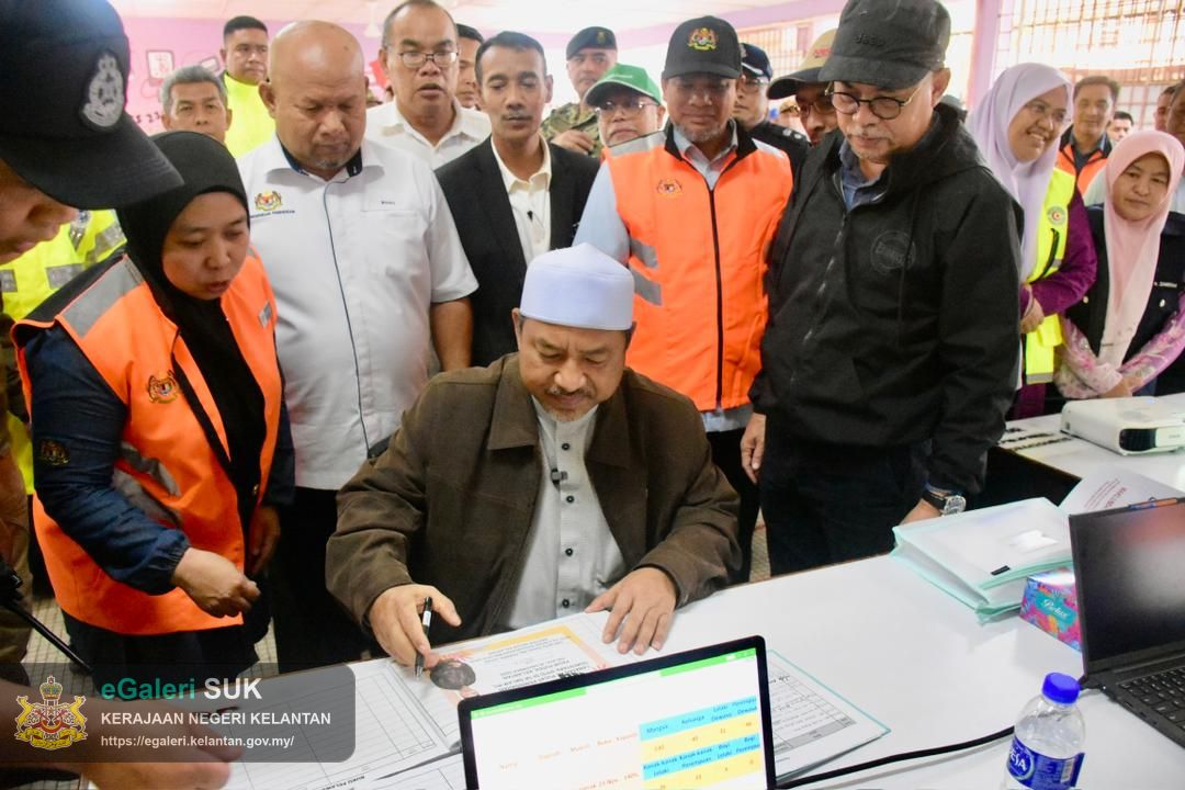 lawatan-yab-menteri-besar-kelantan-ke-pps-sk-dalam-rhu-pasir-puteh-22.jpg