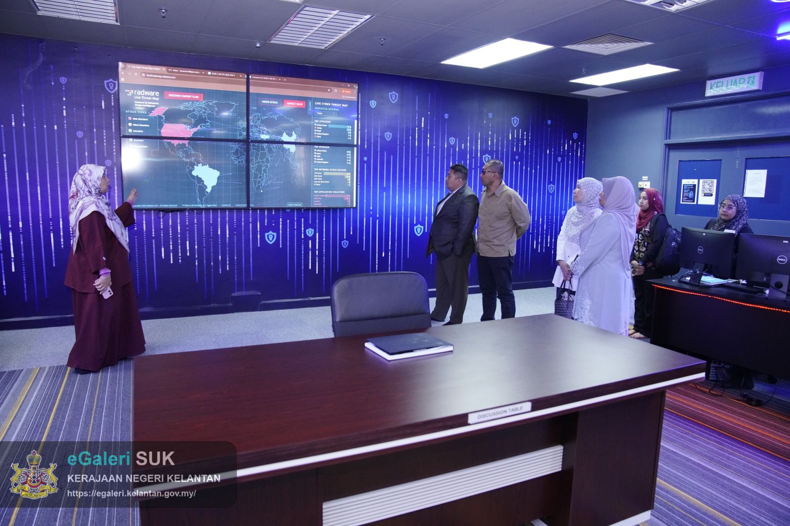 kunjung-hormat-yayasan-kelantan-darulnaim-yakin-ke-city-university-malaysia-11.jpg