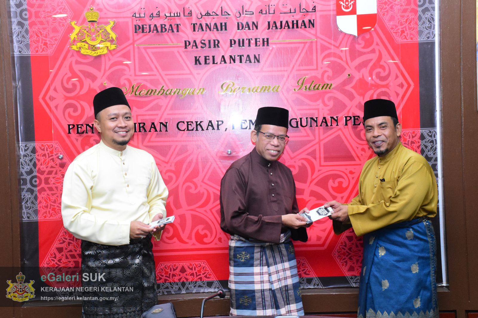 majlis-khatam-alquran-dan-sumbangan-hari-raya-2025-24.JPG