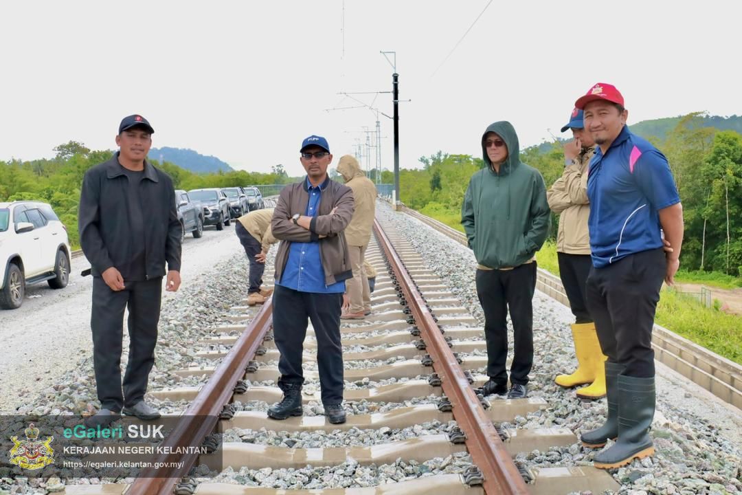 tinjauan-kawasan-banjir-berkaitan-projek-ecrl-di-bukit-abal-21.jpg