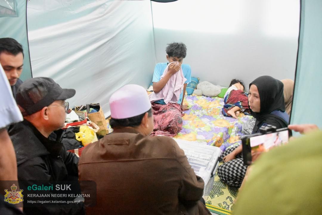 lawatan-yab-menteri-besar-kelantan-ke-pps-sk-dalam-rhu-pasir-puteh-14.jpg