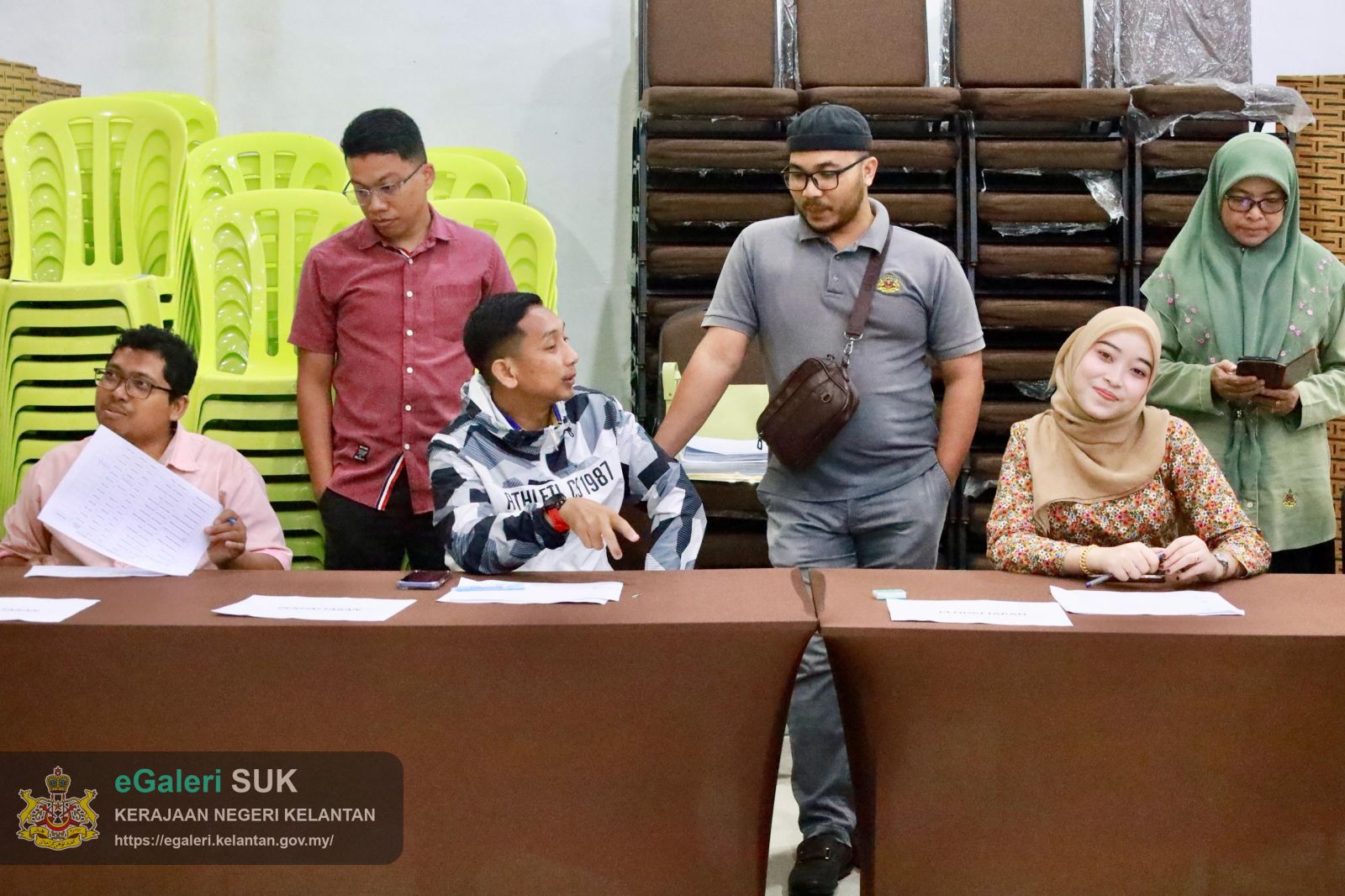 majlis-watikah-pelantikan-penghulu-jajahan-pasir-puteh-2025-yang-disampaikan-oleh-yabrs-en-mohd-roshdi-bin-ismail-tuan-ketua-jajahan-pasir-puteh-7.jpeg