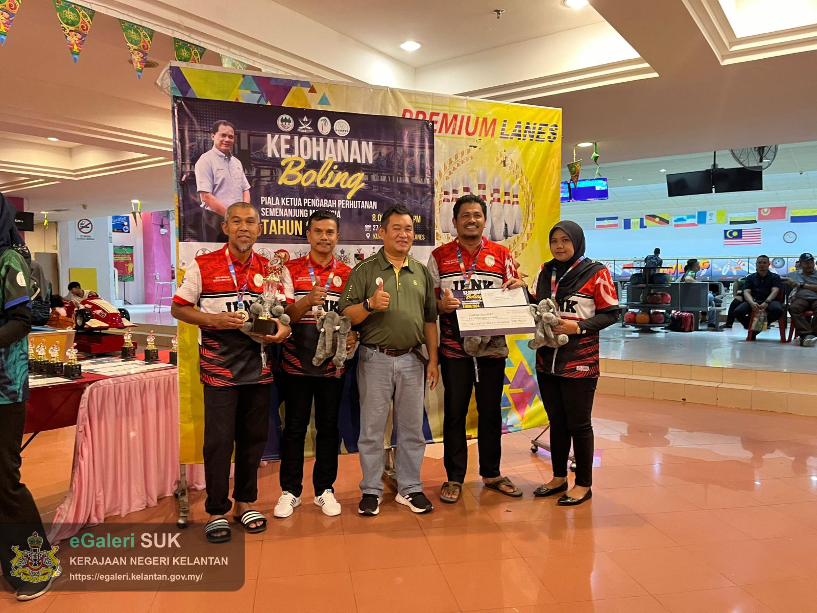 PERTANDINGAN BOWLING MAKSPER