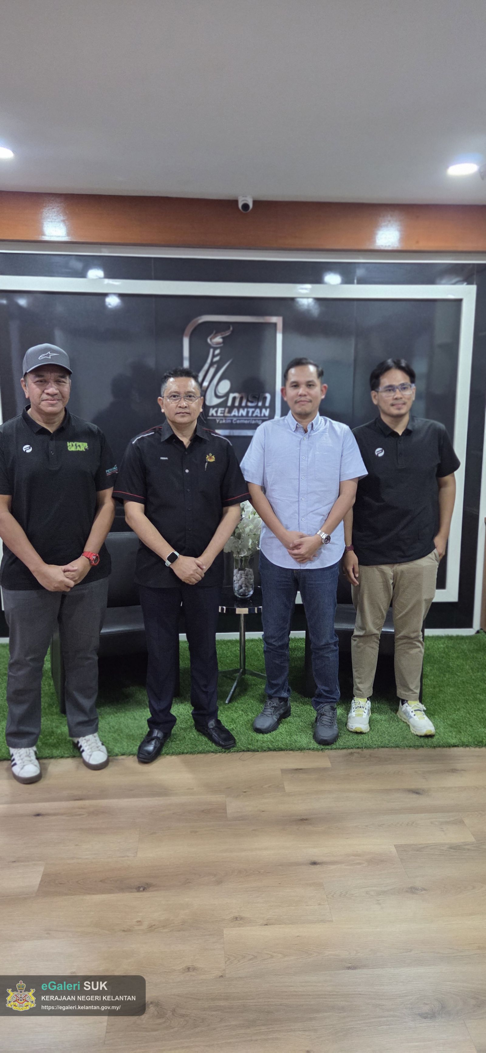 KUNJUNGAN HORMAT DARIPADA PRO APPAREL