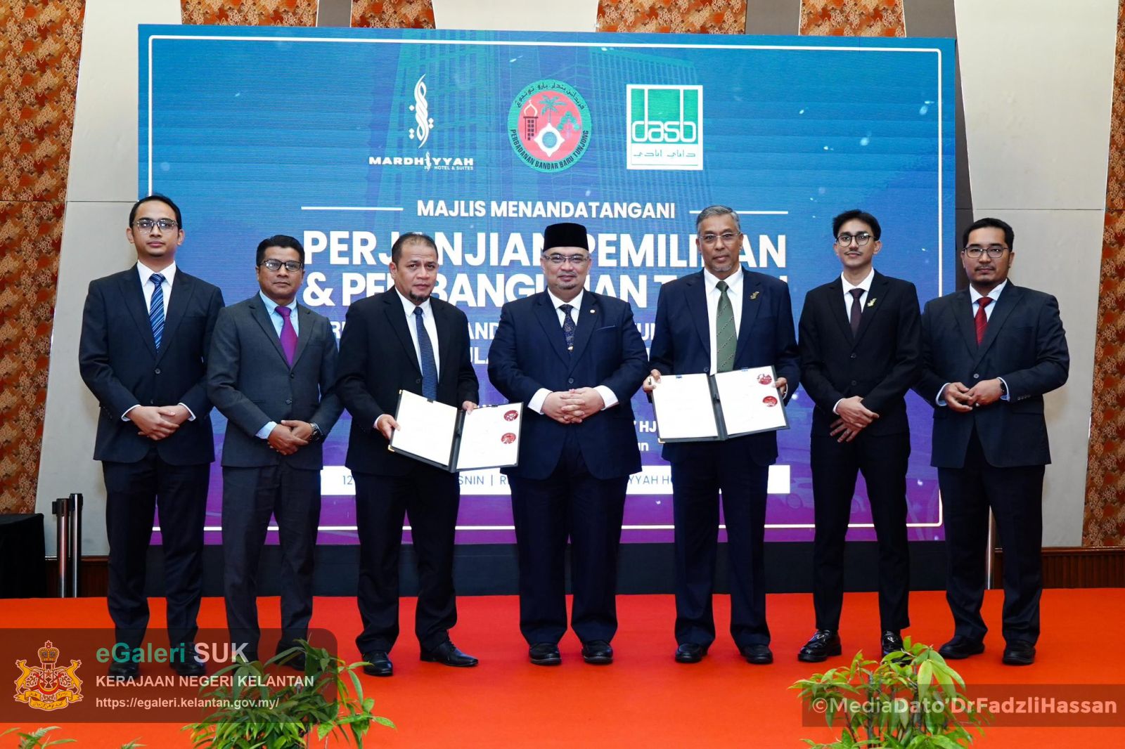 Majlis Menandatangani Perjanjian Pemilikan dan Pembangunan Tanah antara Kumpulan Damai Abadi (KDA) dan Perbadanan Bandar Baru Tunjong (PBBT)