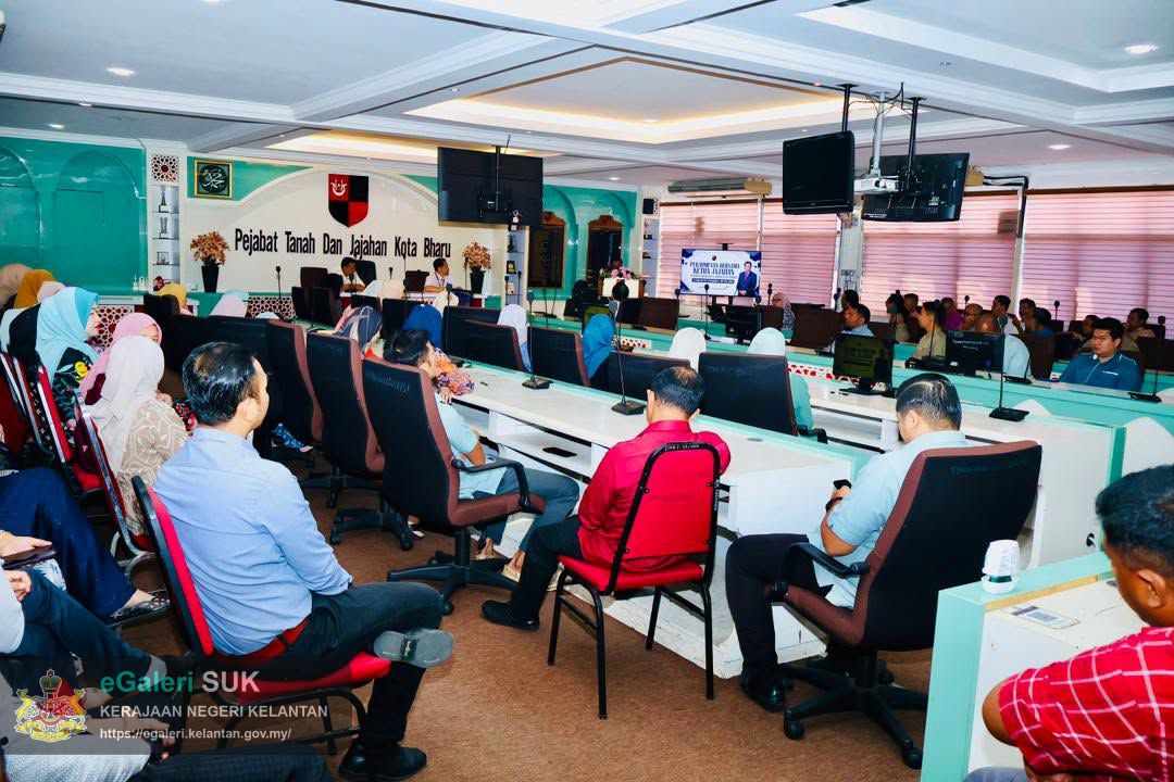 Perjumpaan Ketua Jajahan Bersama Pegawai Dan Kakitangan Pejabat Tanah Dan Jajahan Kota Bharu