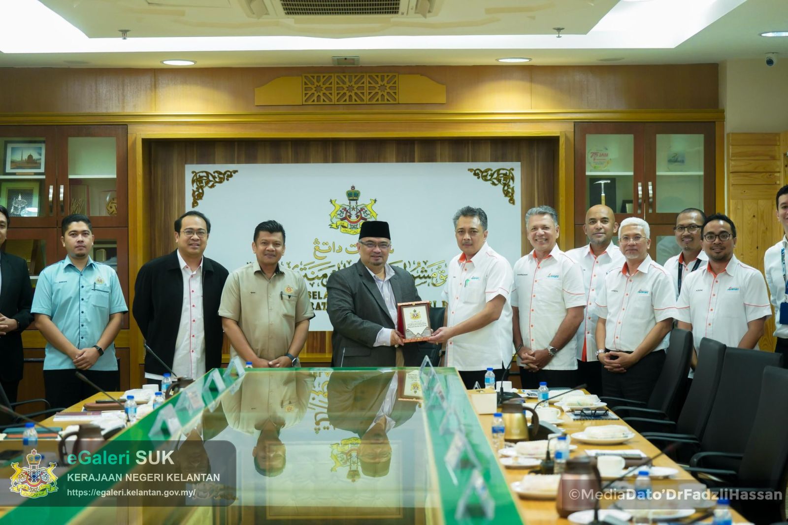 Kunjungan hormat daripada Malaysia Airports Holdings Berhad MAHB