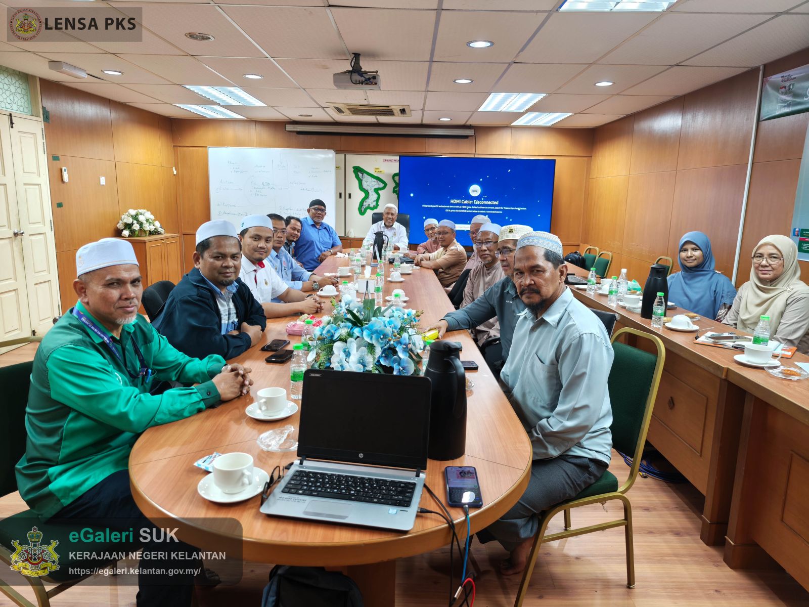 Sidang Meja Bulat Pembangunan Usahawan dan Koperasi Negeri Kelantan RTD 40