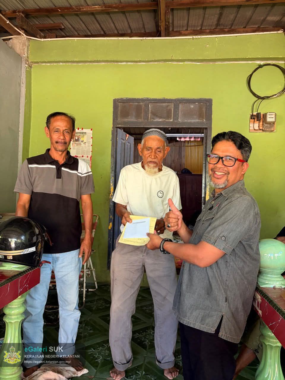Penyampaian Bantuan Tabung Serambi Mekah TSM Daerah Jeli