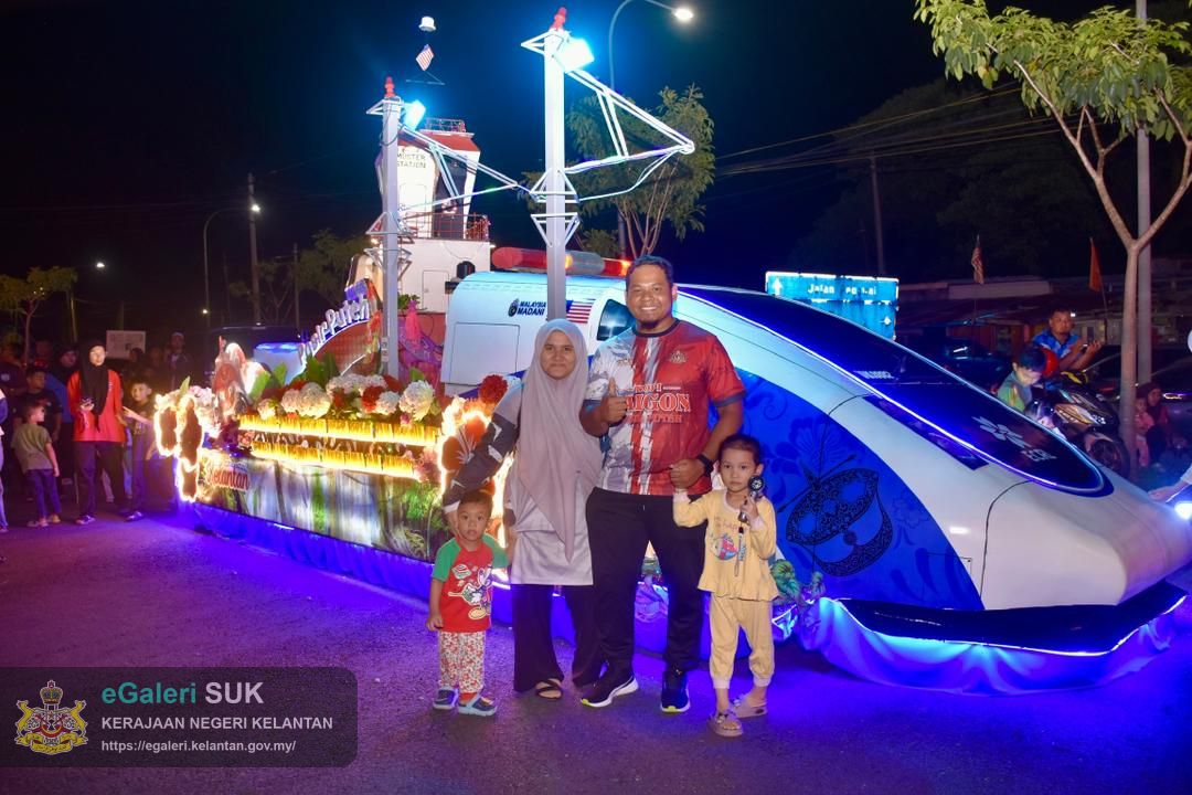 Perarakan Kereta Berhias Jajahan Pasir Puteh