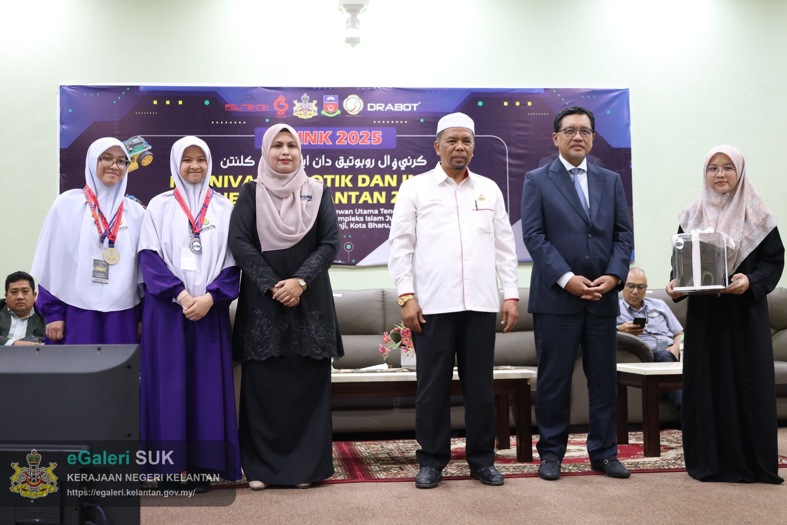 majlis-perasmian-karnival-robotik-dan-inovasi-kelantan-tahun-2025-(krink-2025)-29.JPG