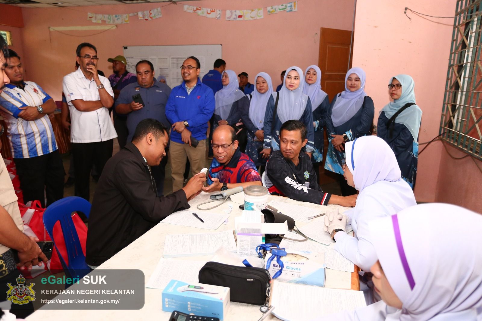 majlis-santuni-kasih-bersama-masyarakat-orang-asli-pos-tohoi-gua-musang-49.jpeg