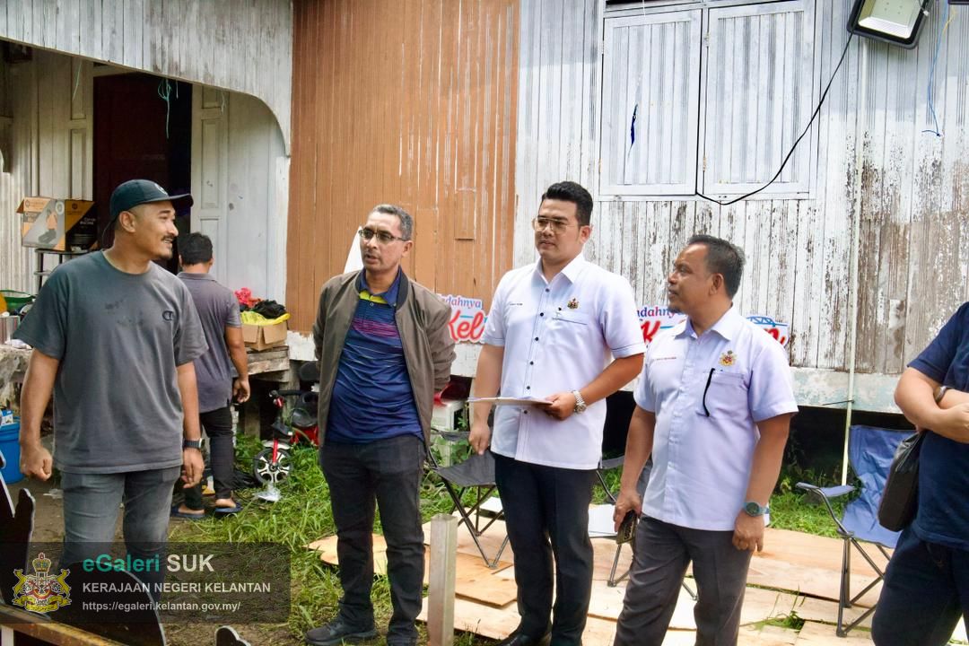 lawatan-rasmi-ketua-jajahan-pasir-puteh-3.jpg
