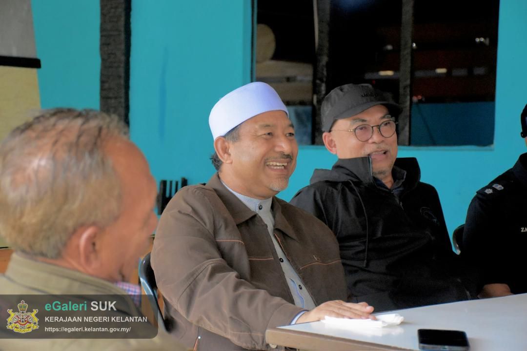 lawatan-yab-menteri-besar-kelantan-ke-pps-sk-dalam-rhu-pasir-puteh-3.jpg