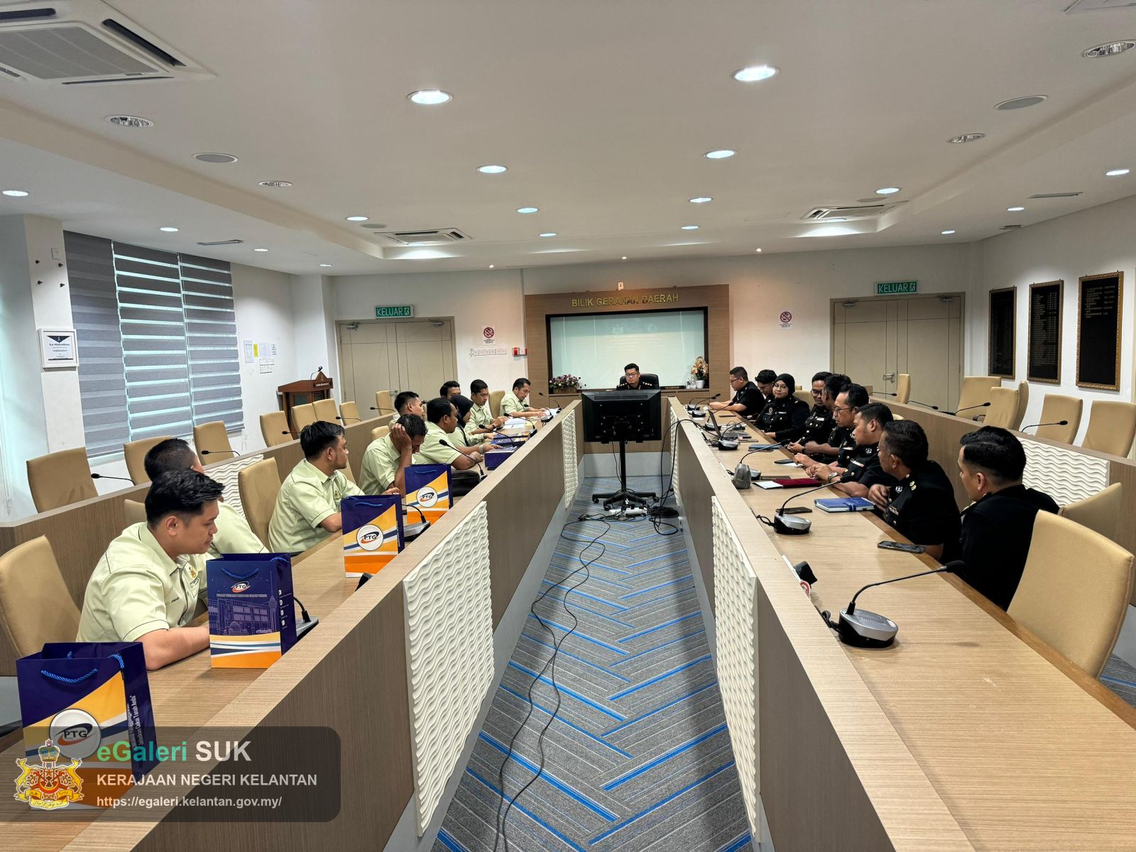 kunjung-hormat-kepada-unit-penguatkuasaan-negeri-pahang-3.jpg
