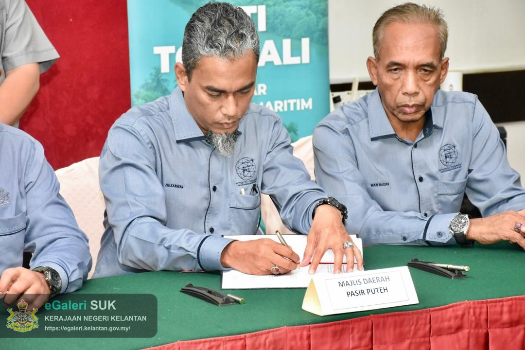 majlis-menandatangani-memorandum-persefahaman-mou-bagi-projek-jeti-pelancongan-tok-bali-pasir-puteh-15.jpg