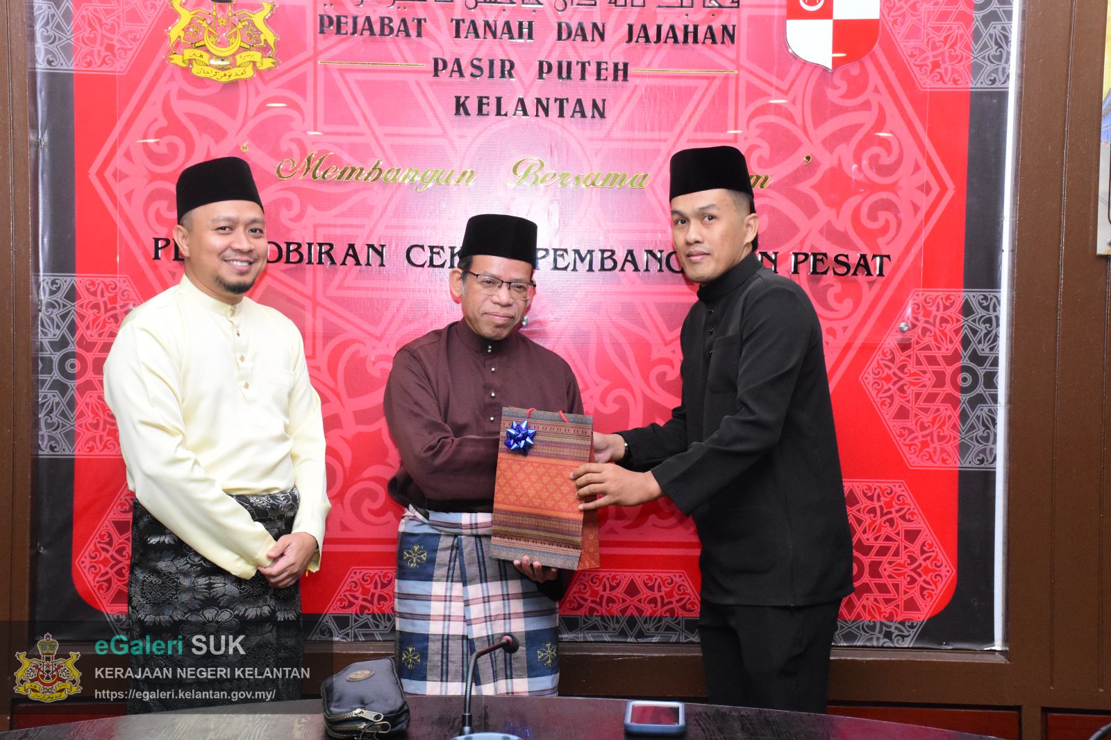 majlis-khatam-alquran-dan-sumbangan-hari-raya-2025-22.JPG