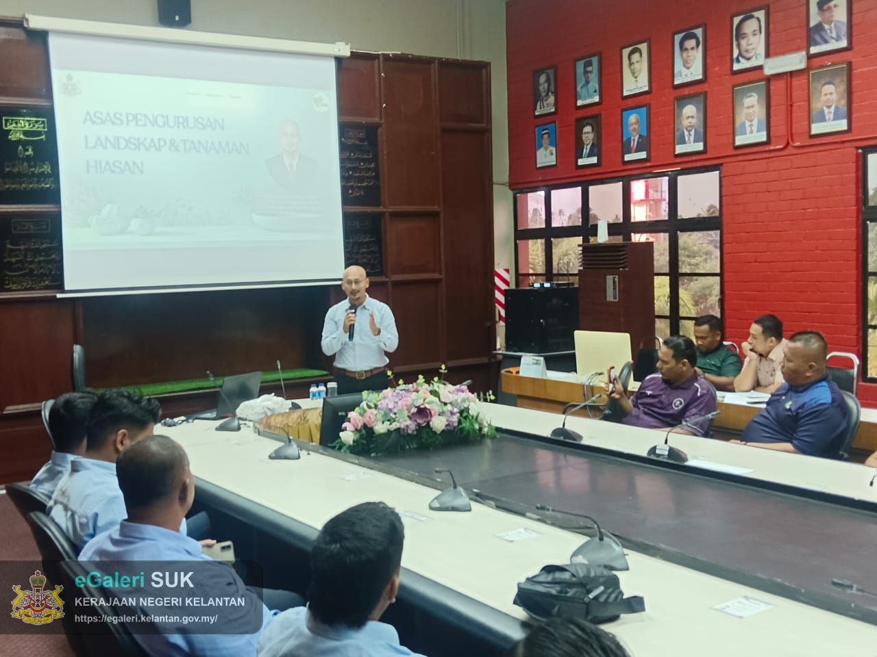 kursus-asas-penanaman-pokok-hiasan-dan-penanaman-pokok-mangga-7.jpeg