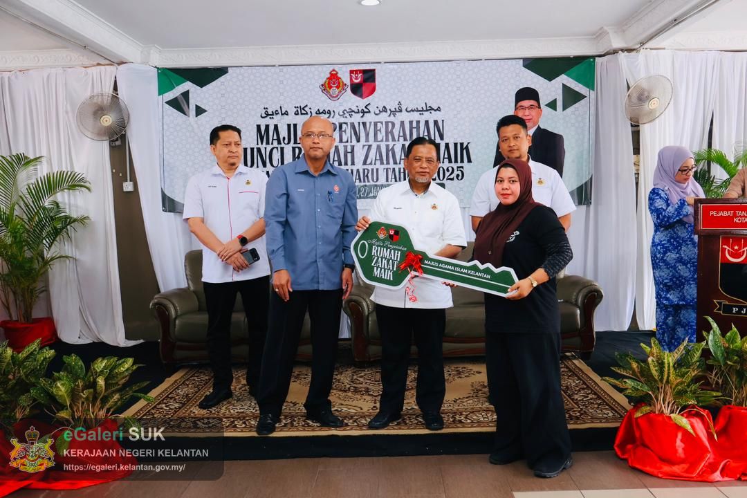 majlis-penyerahan-kunci-rumah-zakat-maik-jajahan-kota-bharu-tahun-2025-12.jpg
