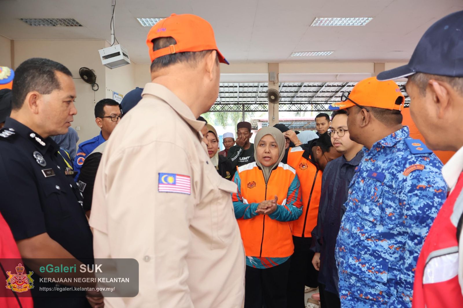 lawatan-ke-pps-smk-geting-&-sk-tumpat-2-5.jpg