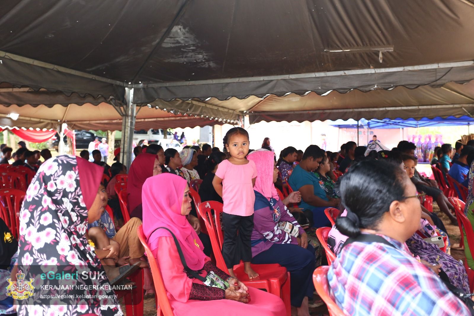 majlis-santuni-kasih-bersama-masyarakat-orang-asli-pos-tohoi-gua-musang-7.jpeg