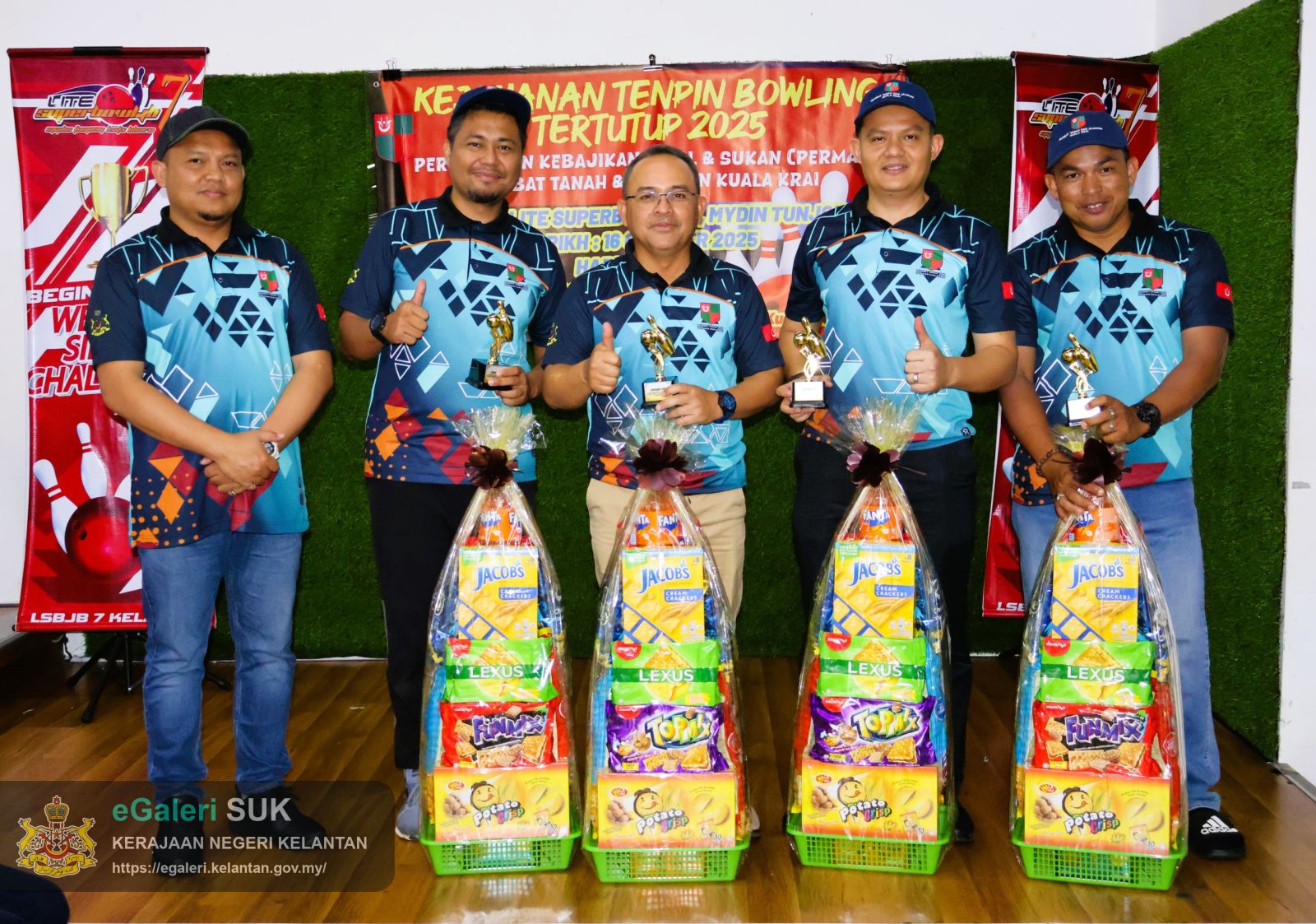 pertandingan-bowling-tertutup-pejabat-tanah-dan-jajahan-kuala-krai-2.jpeg