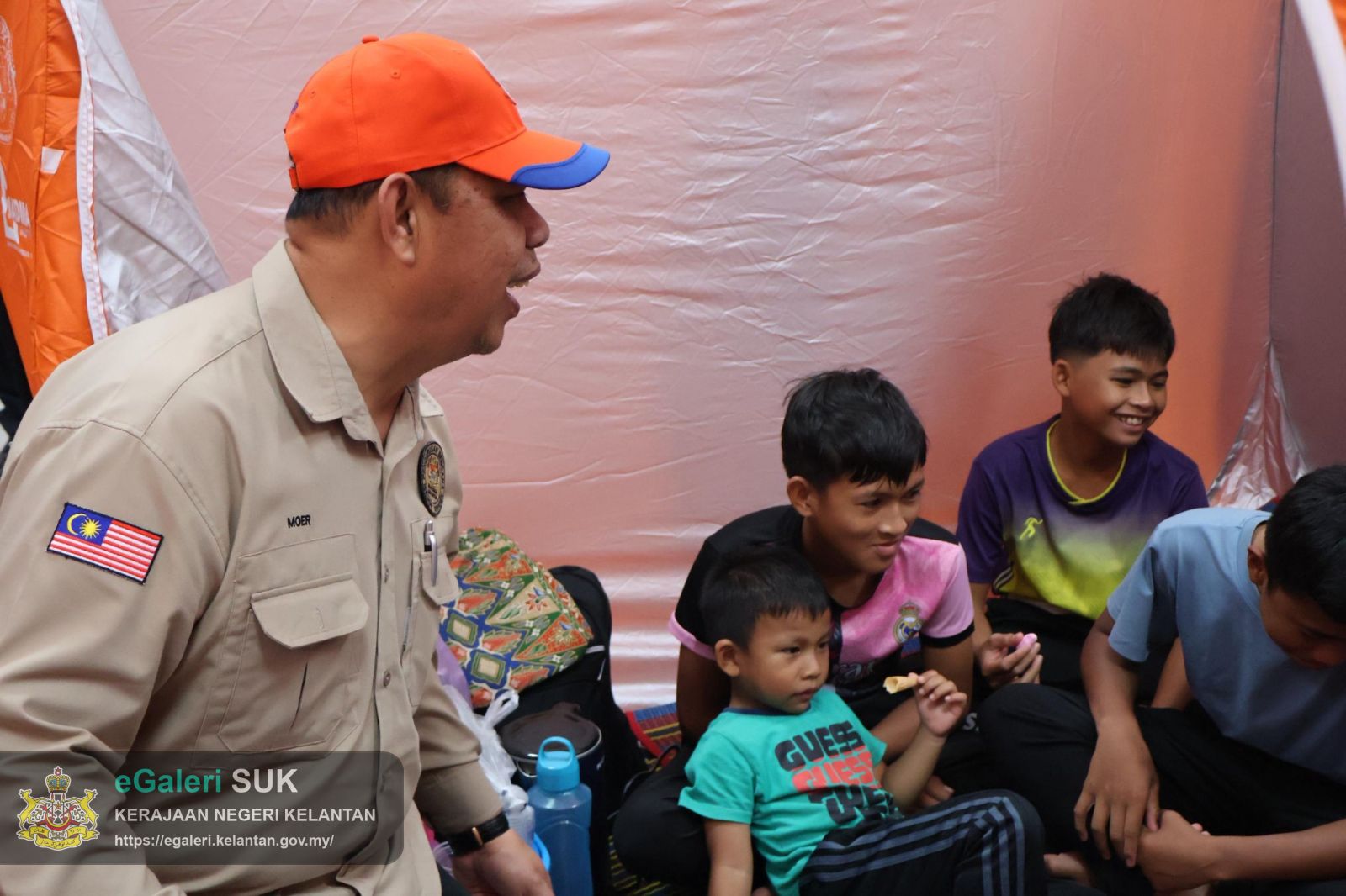 lawatan-ke-pps-smk-geting-&-sk-tumpat-2-9.jpg