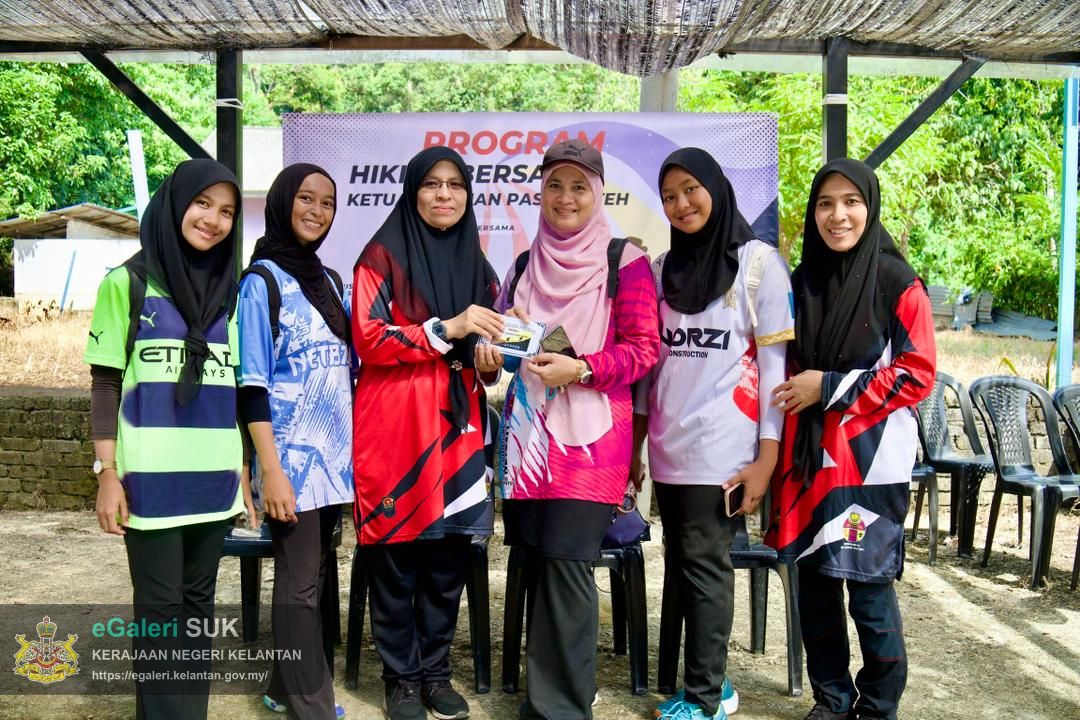 program-hiking-bersama-ketua-jajahan-pasir-puteh-anjuran-bersama-perkumpulan-perempuan-pasir-puteh-dan-kelab-berkesan-ptjpp-serta-puspanita-sri-pasir-puteh-38.jpg