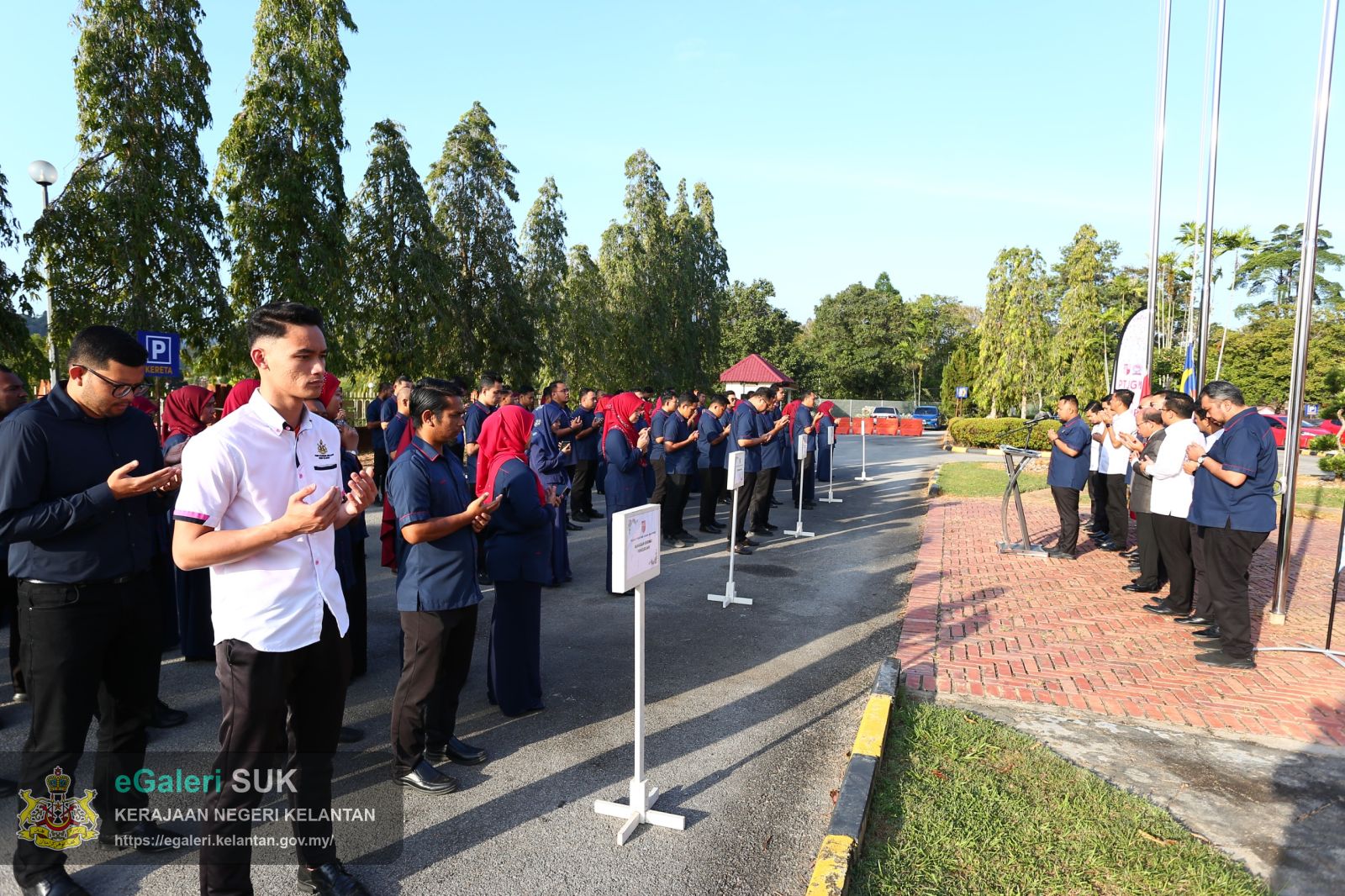 majlis-perhimpunan-bulanan-tahun-𝟐𝟎𝟐𝟔-pejabat-tanah-dan-jajahan-gua-musang-17.jpeg