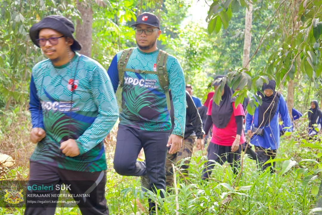 program-hiking-bersama-ketua-jajahan-pasir-puteh-anjuran-bersama-perkumpulan-perempuan-pasir-puteh-dan-kelab-berkesan-ptjpp-serta-puspanita-sri-pasir-puteh-11.jpg