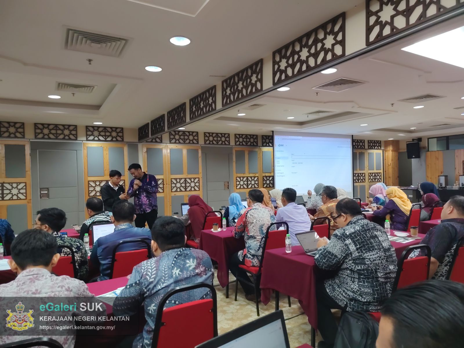 latihan-penggunaan-sistem-egaleri-2.jpg