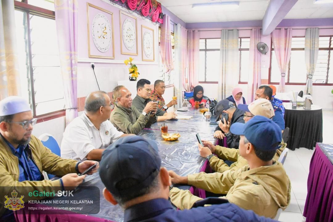 lawatan-yab-menteri-besar-kelantan-ke-pps-sk-dalam-rhu-pasir-puteh-27.jpg