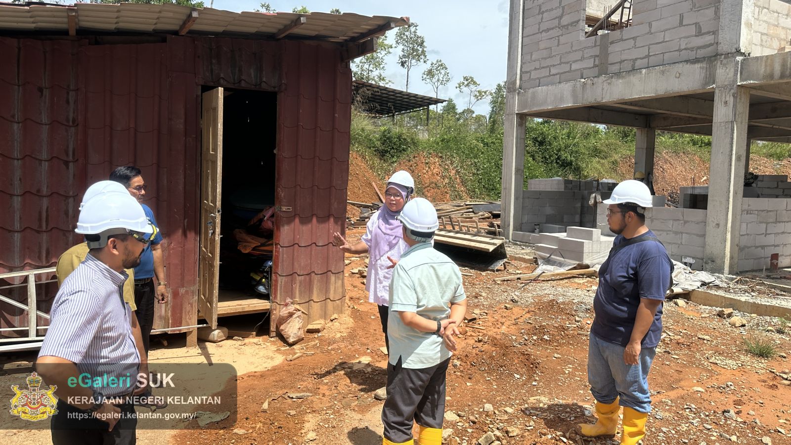 lawatan-tapak-ke-projek-pembangunan-pusat-pemindahan-kekal-di-smk-gual-tinggi,-rantau-panjang,-kelantan-11.jpeg