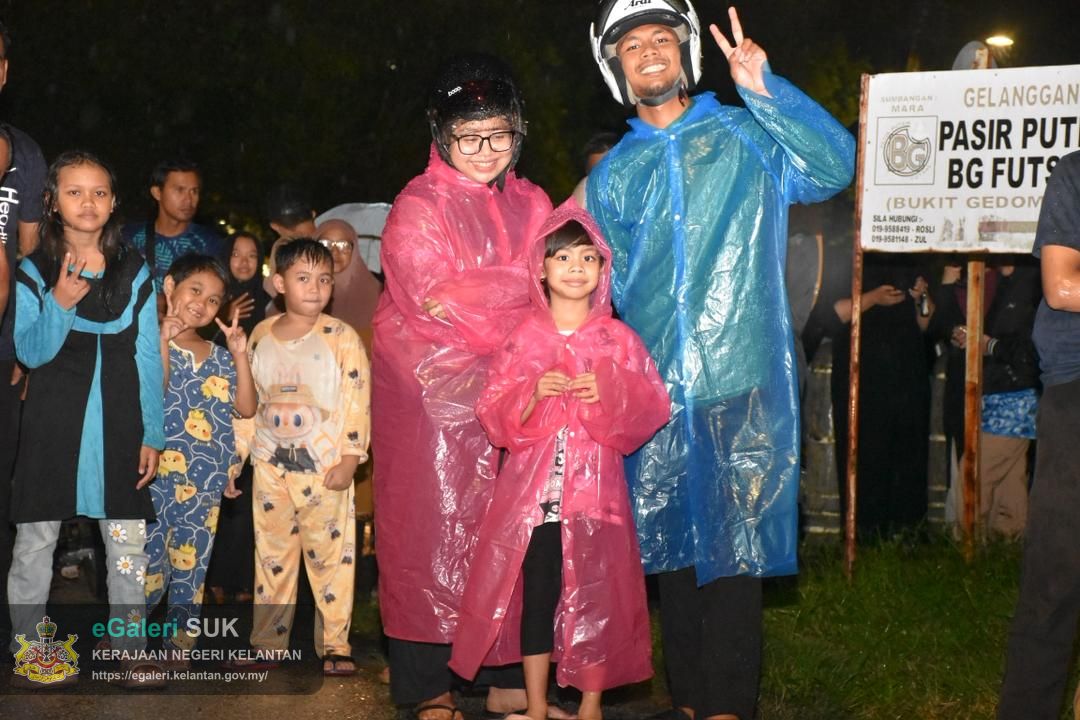 perarakan-kereta-berhias-jajahan-pasir-puteh-33.jpg