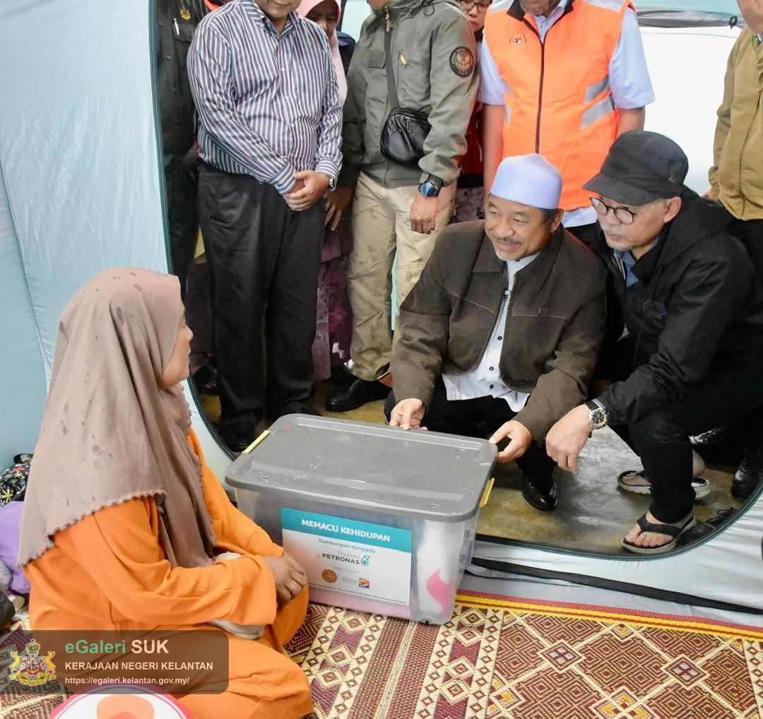 lawatan-yab-menteri-besar-kelantan-ke-pps-sk-dalam-rhu-pasir-puteh-15.jpg