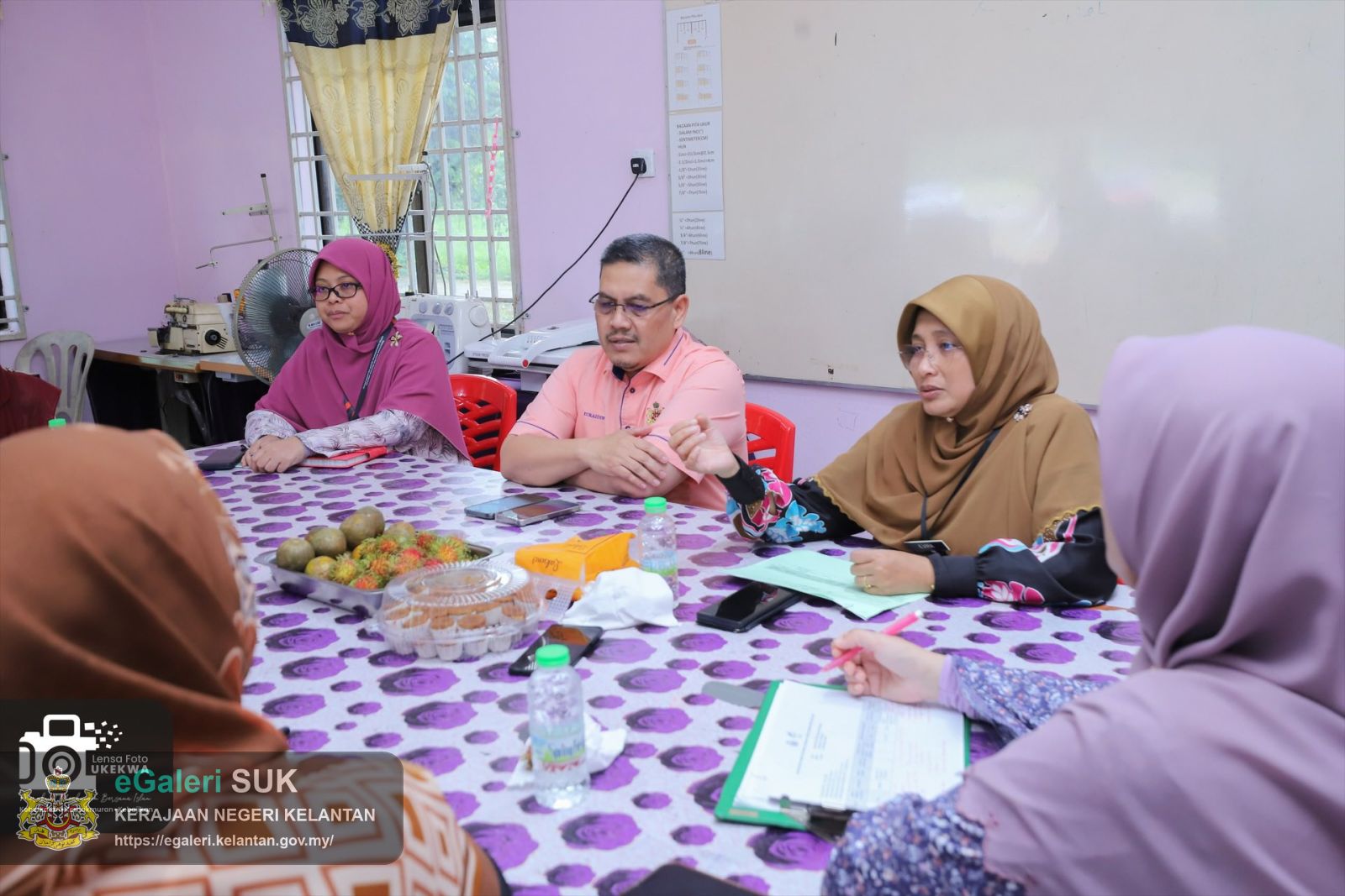 lawatan-kerja-ybrs.-pn.-pengarah-u-kekwa-ke-pusat-kemahiran-wanita-kelantan-(ppwk)-chetok-2.jpg