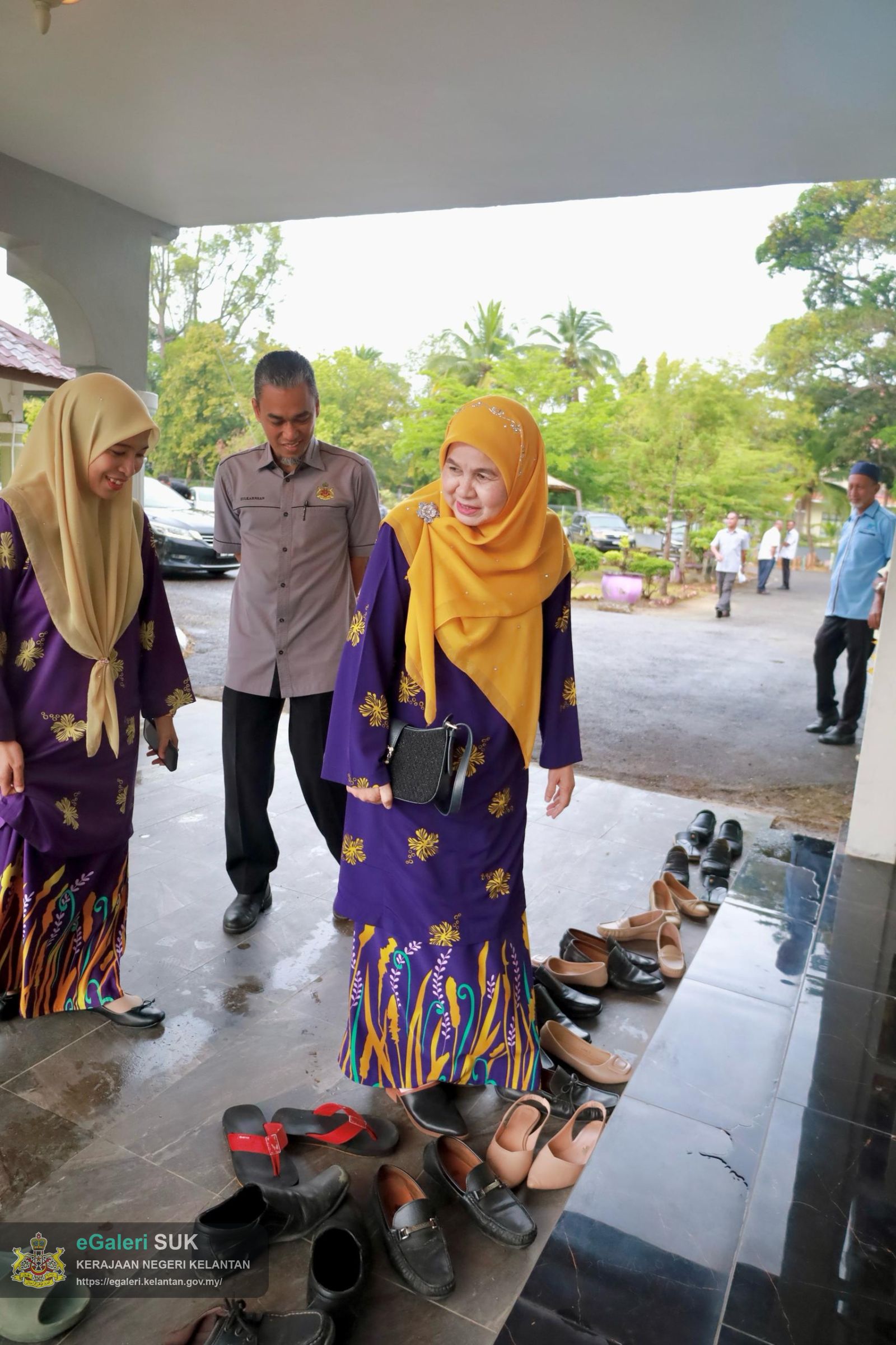 majlis-penyerahan-bantuan-ramadhan-untuk-keluarga-miskin-oleh-majlis-orangorang-besar-diraja-kelantan-mob-di-jajahan-pasir-puteh-1.jpeg