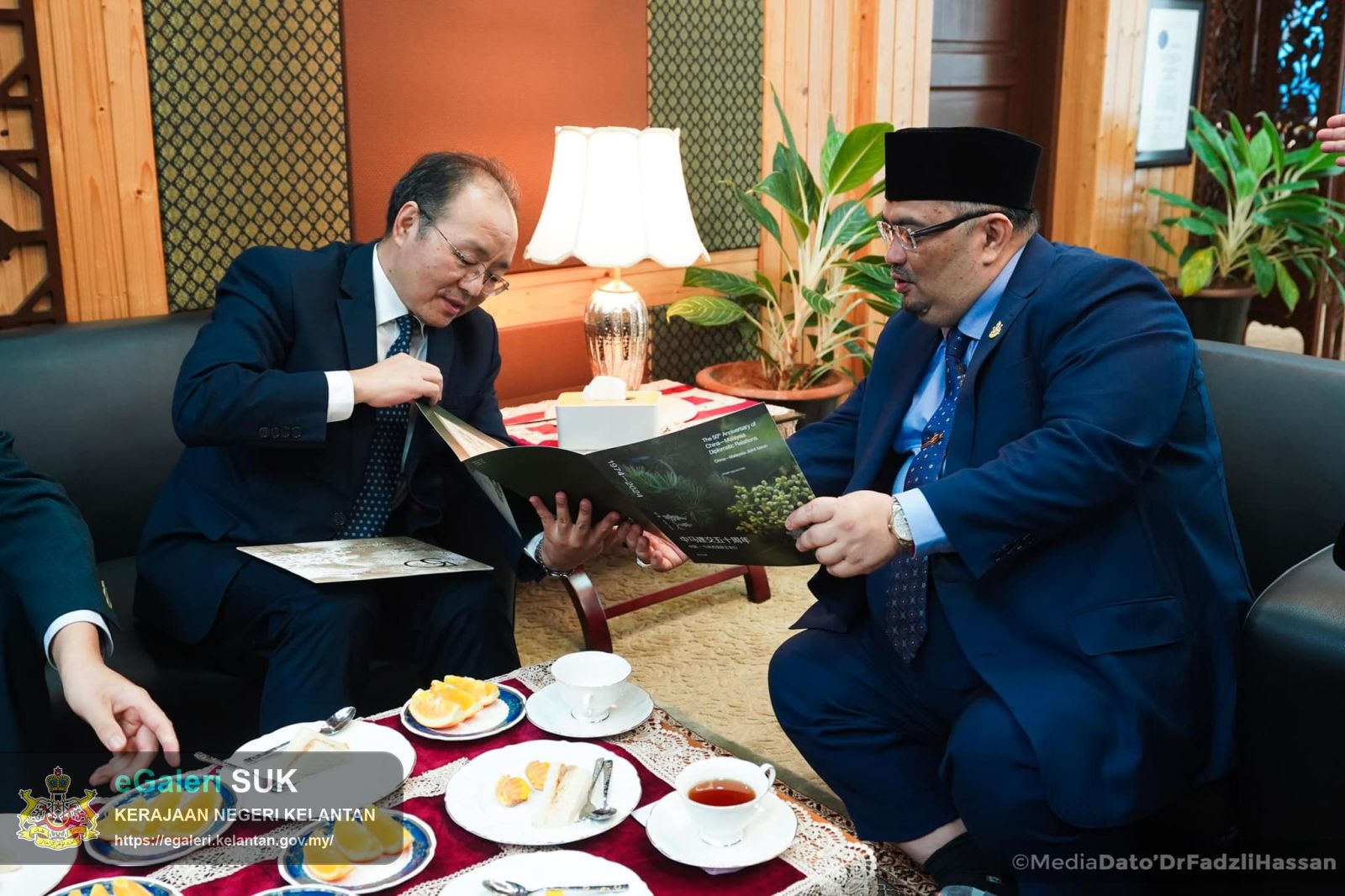 kunjungan-hormat-daripada-tyt-ouyang-yujing-duta-besar-china-ke-malaysia-1.jpg